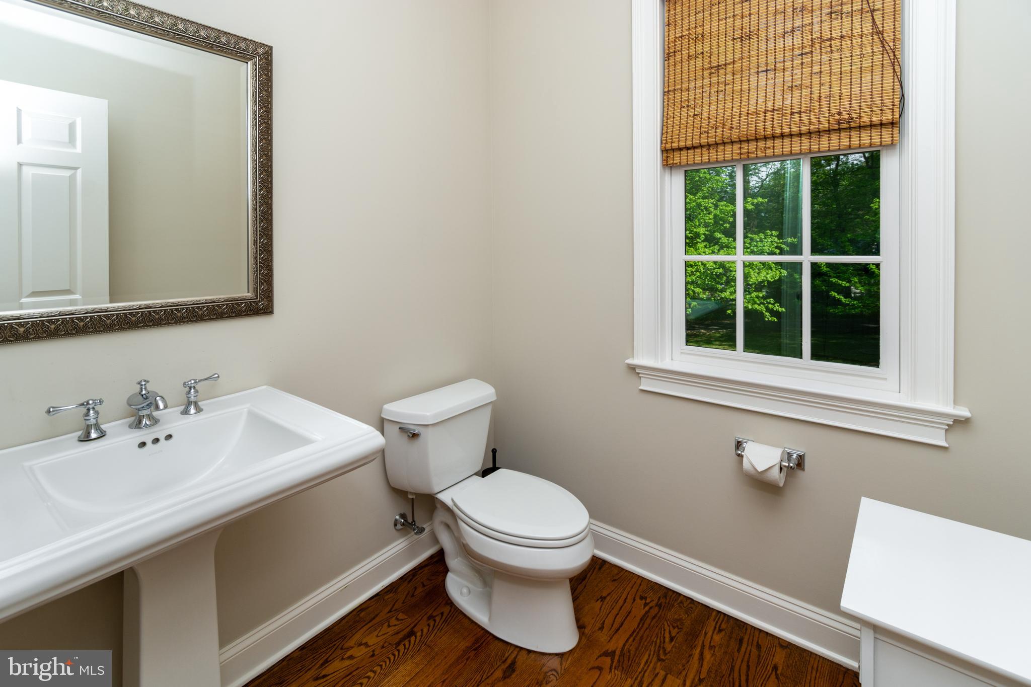 STONE MOUNT @ JERI - Residential