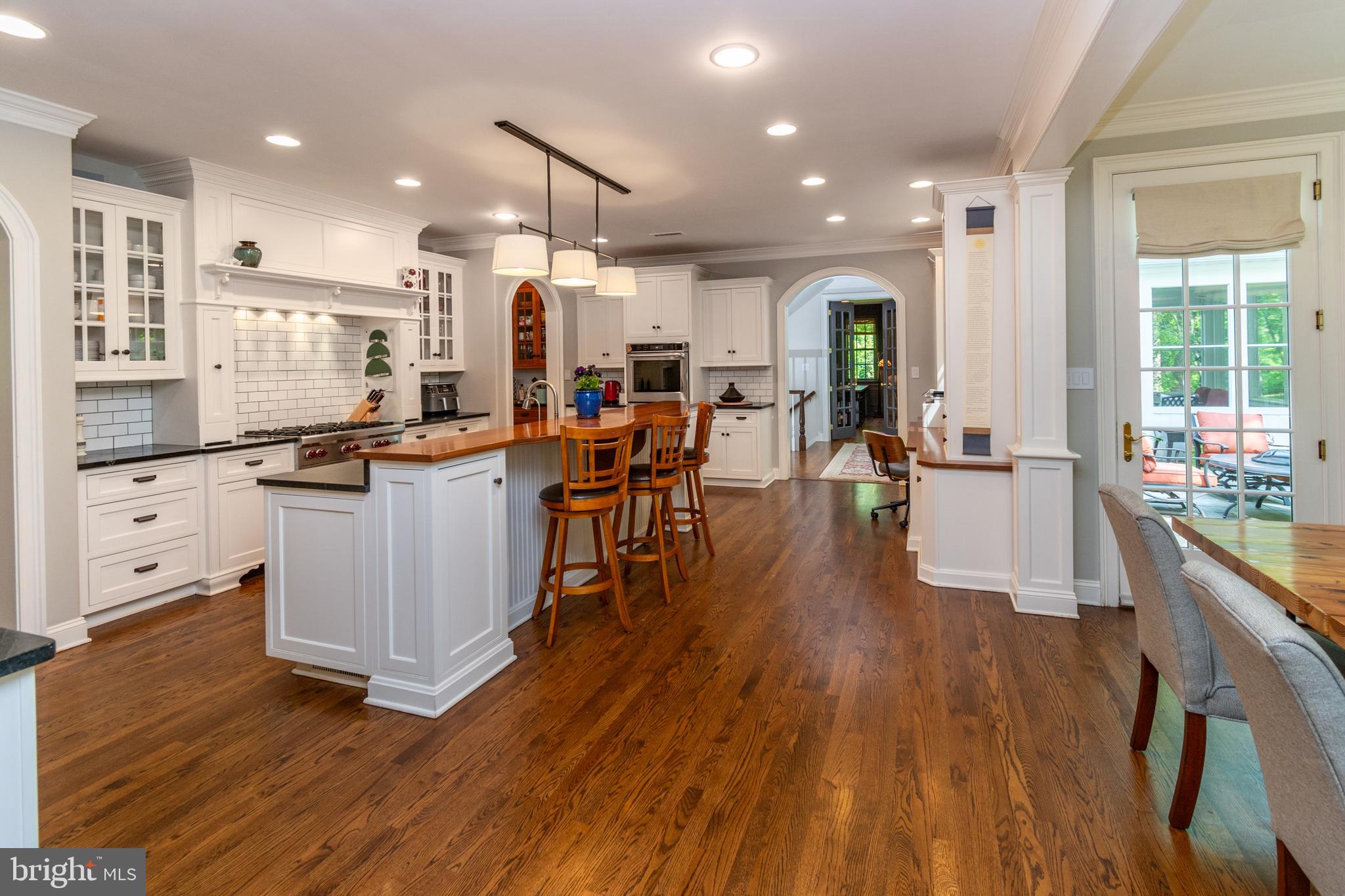 STONE MOUNT @ JERI - Residential