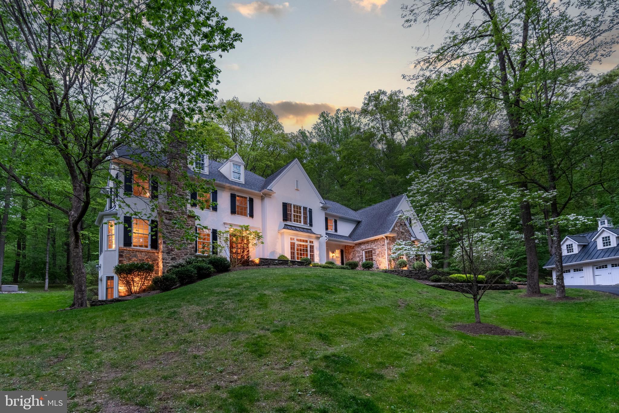 STONE MOUNT @ JERI - Residential