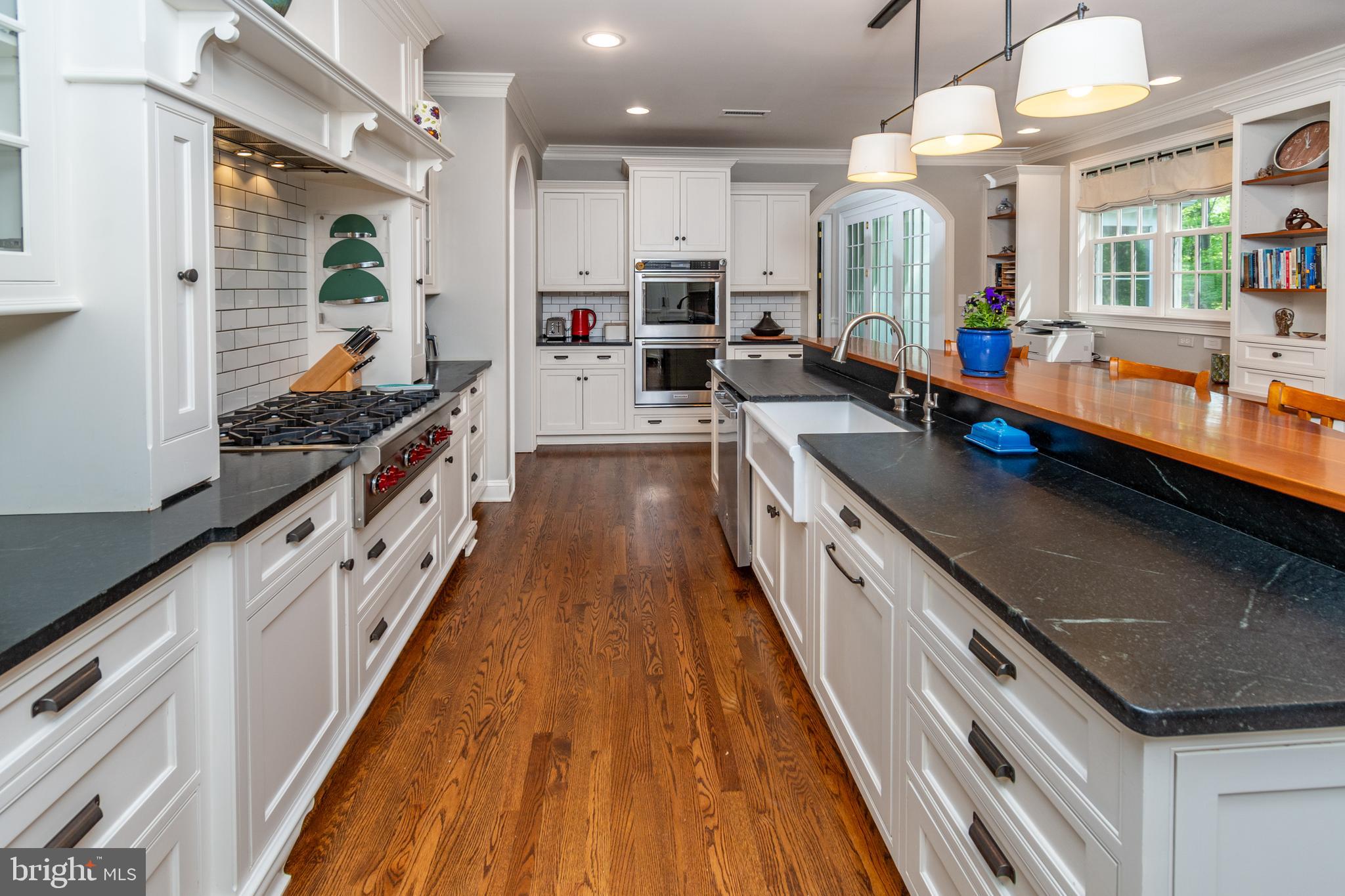 STONE MOUNT @ JERI - Residential