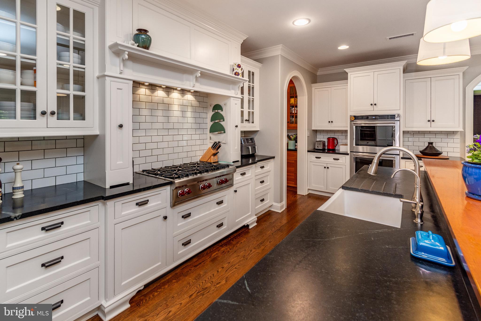 STONE MOUNT @ JERI - Residential