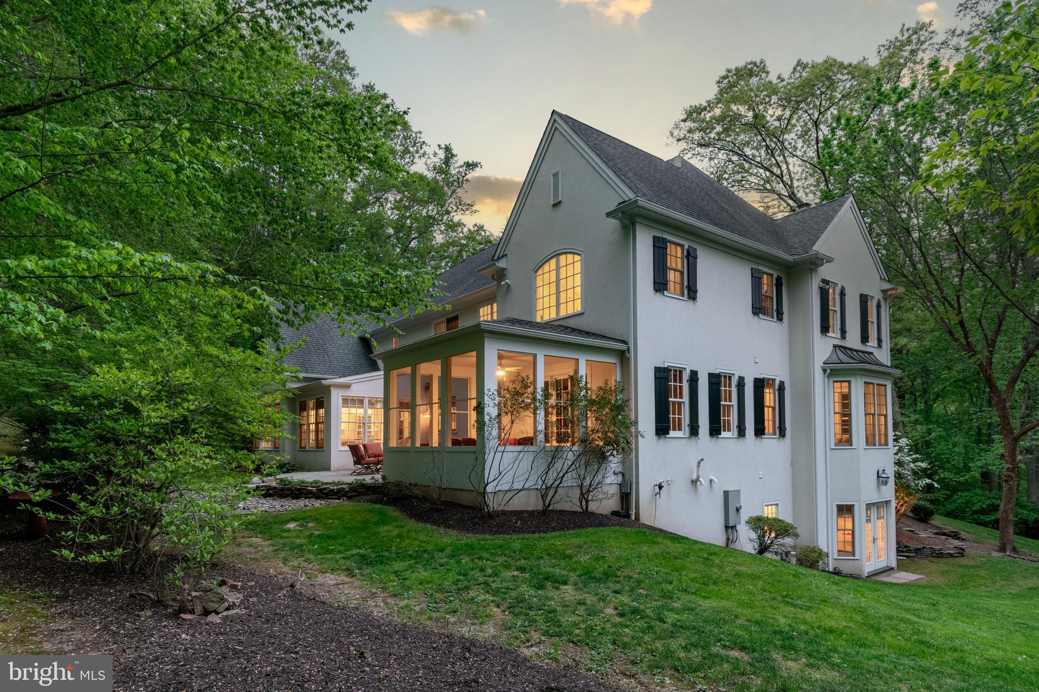 STONE MOUNT @ JERI - Residential