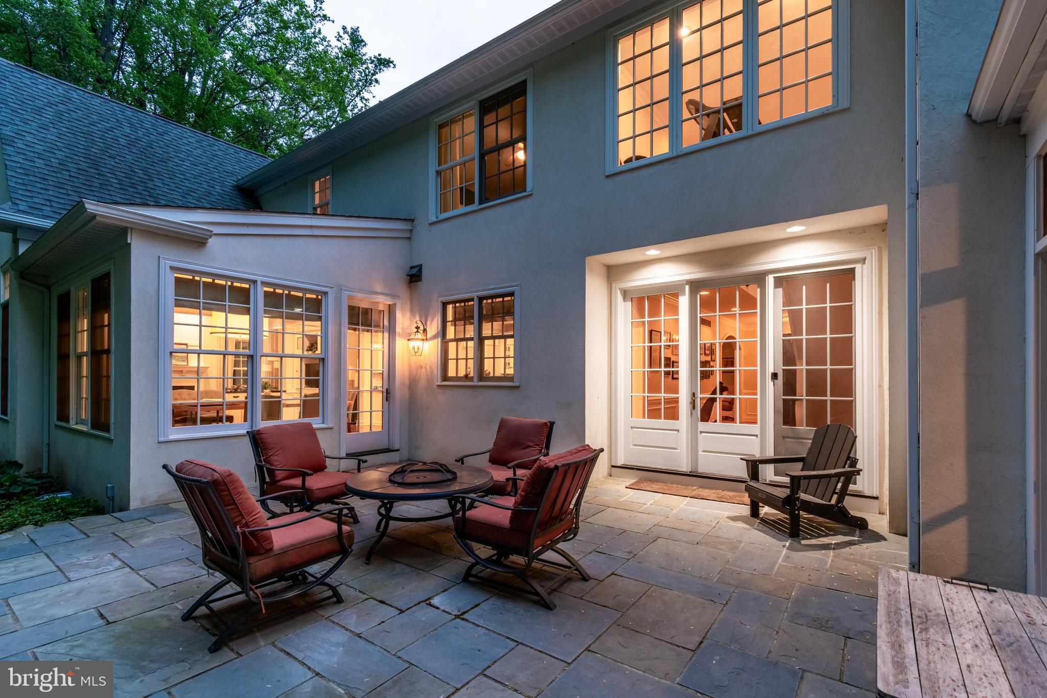 STONE MOUNT @ JERI - Residential