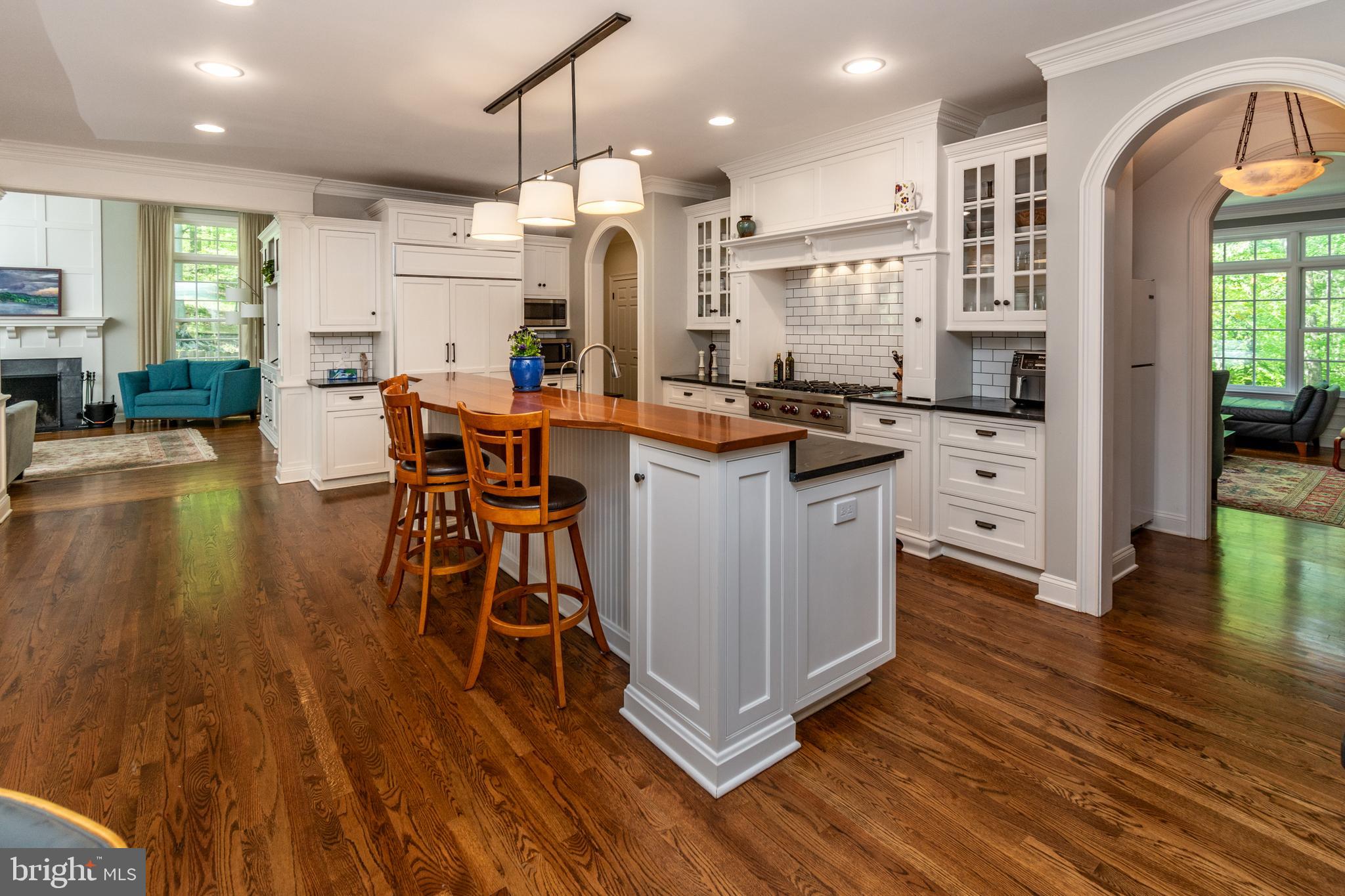 STONE MOUNT @ JERI - Residential