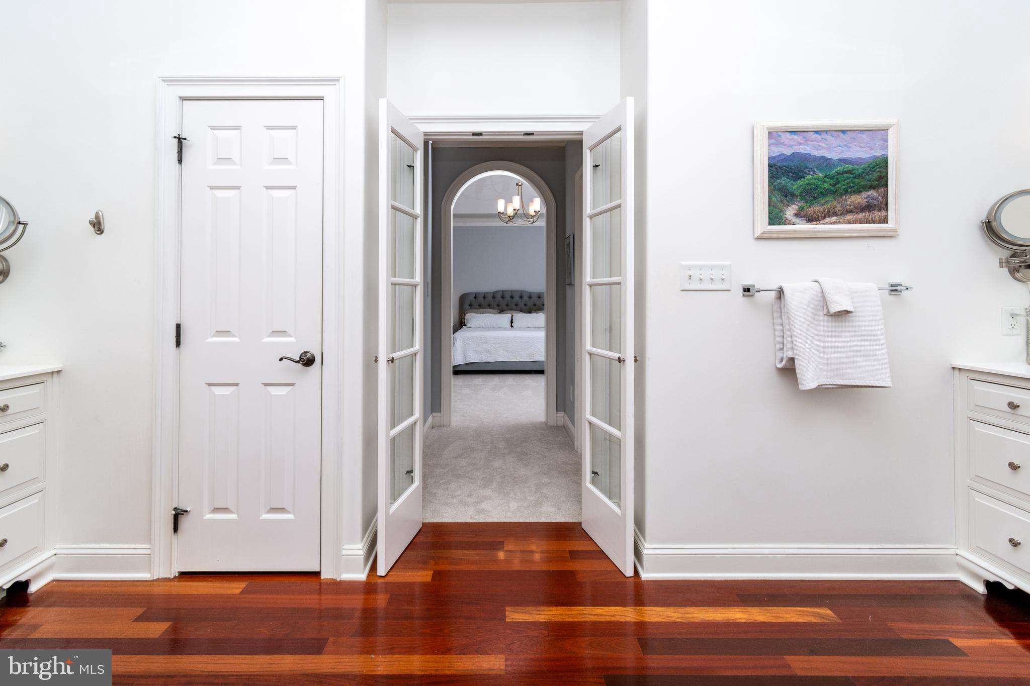 STONE MOUNT @ JERI - Residential