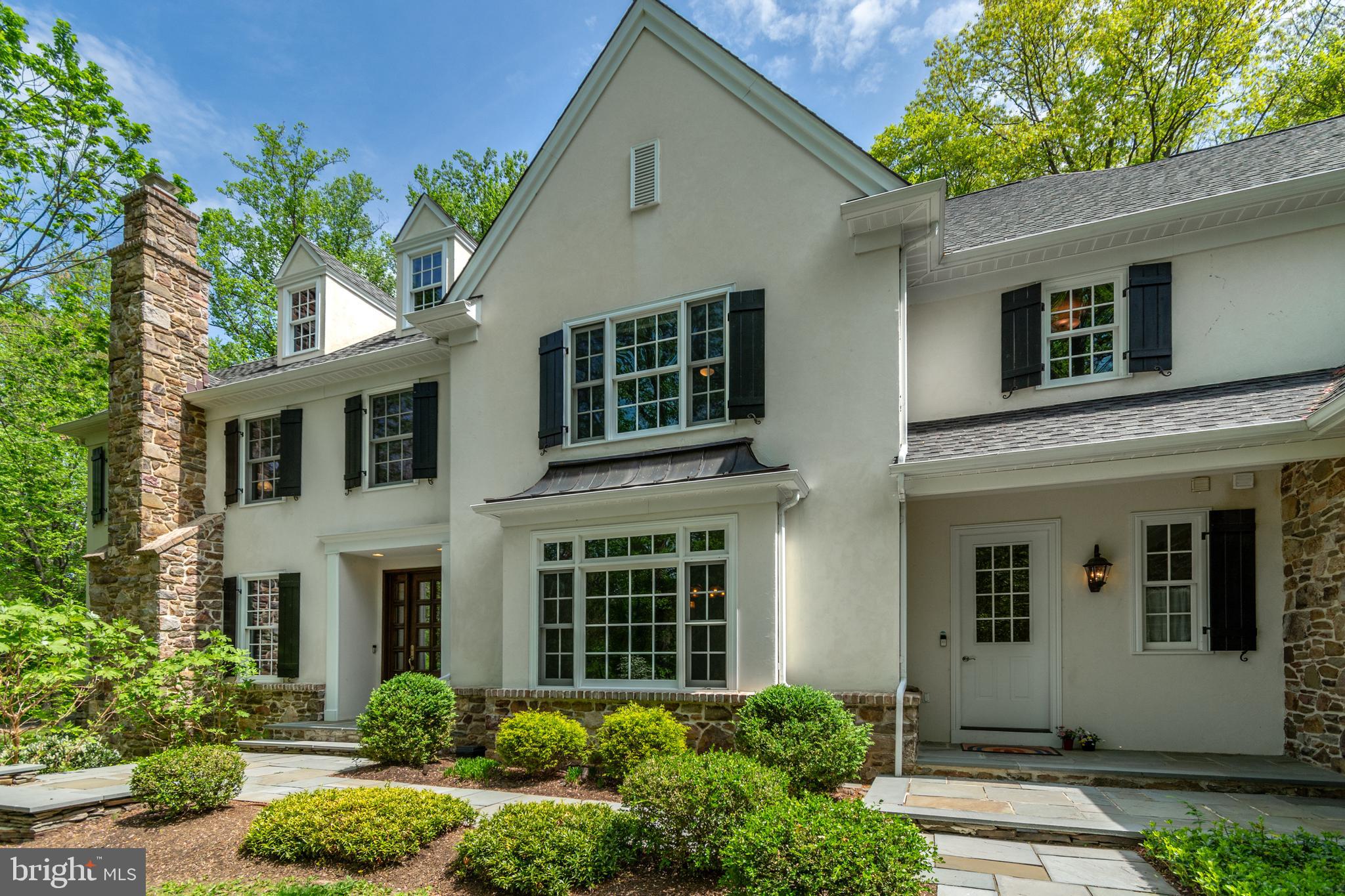 STONE MOUNT @ JERI - Residential