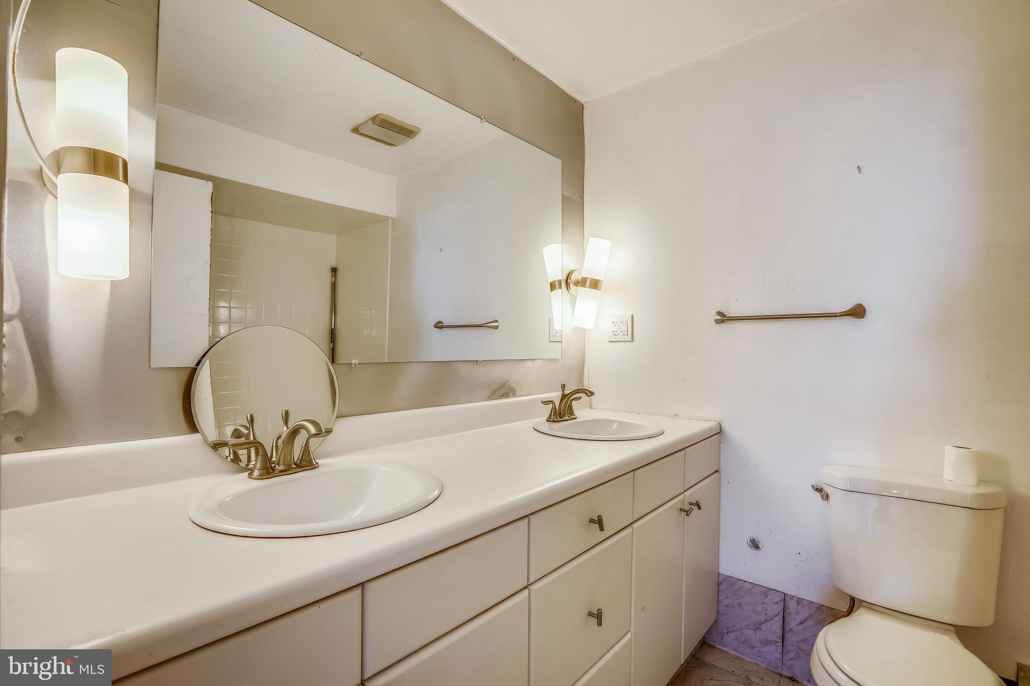 STRATHMORE AT BEL PRE - Residential