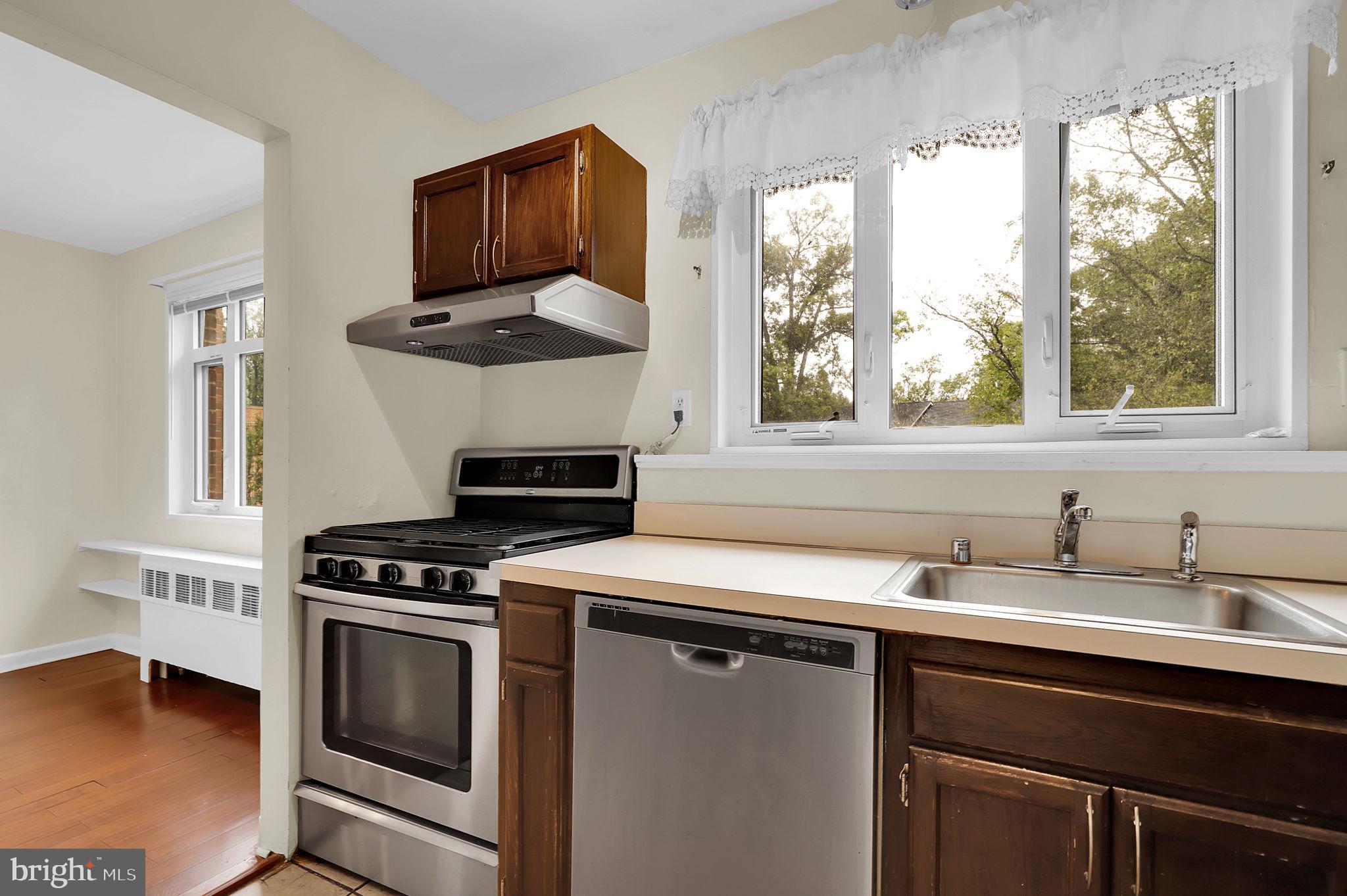 PARKSIDE CONDOMINIUMS - Residential