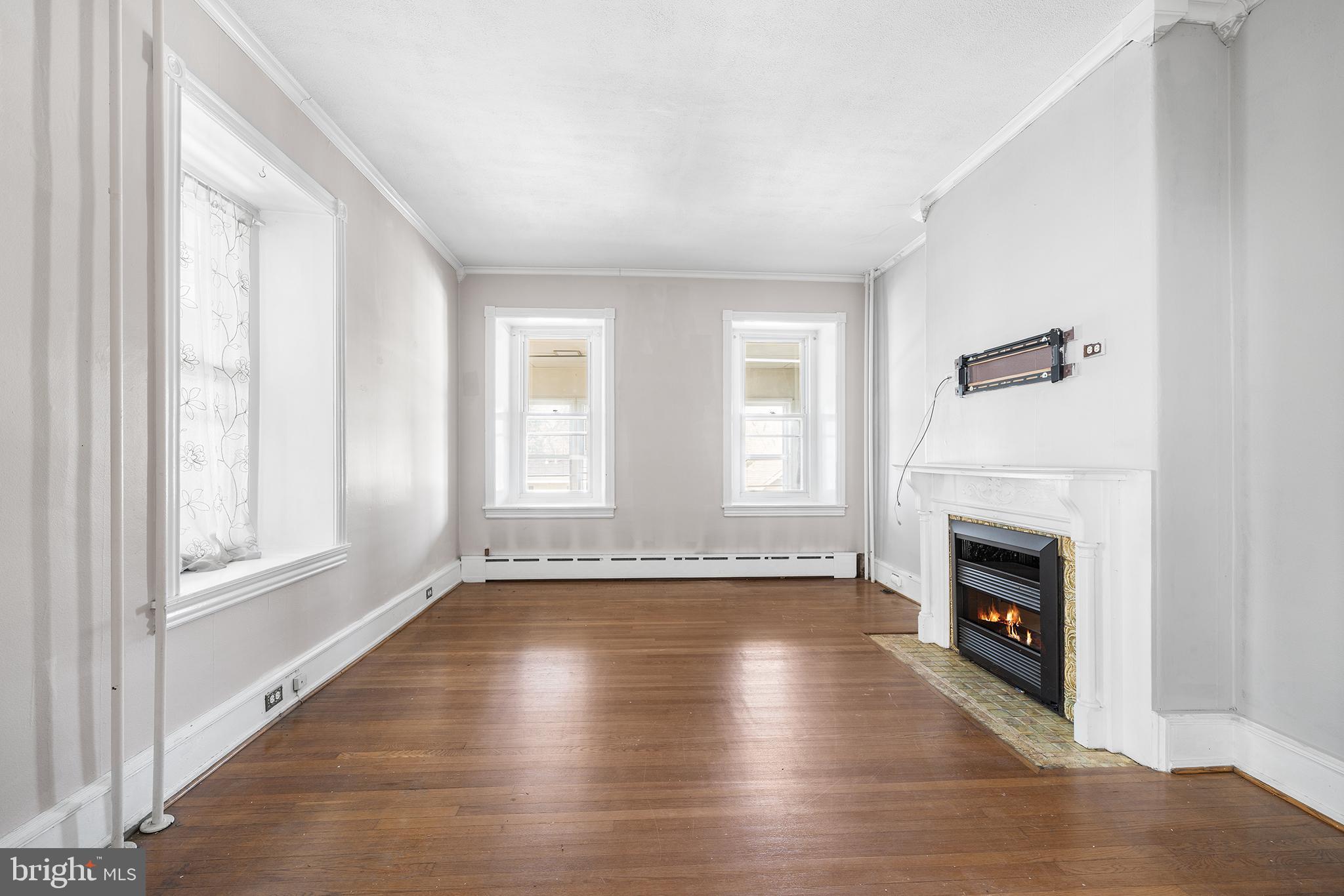 ELKINS PARK - Residential Lease