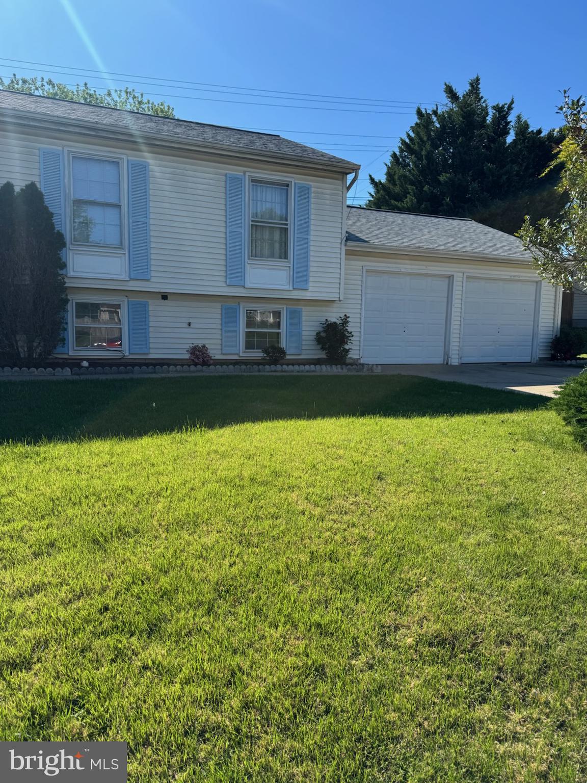 CRESTBROOK - Residential
