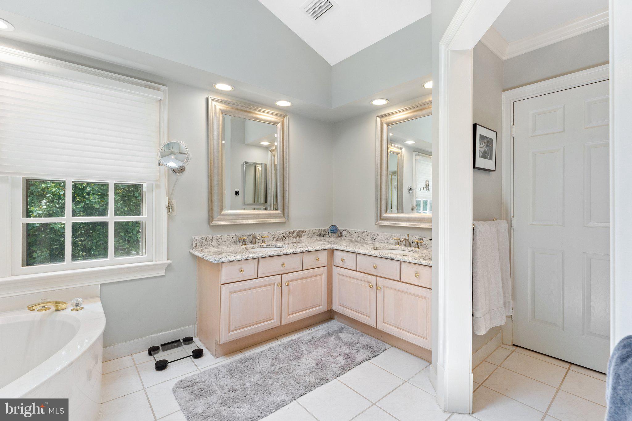 OLD SAYBROOK - Residential