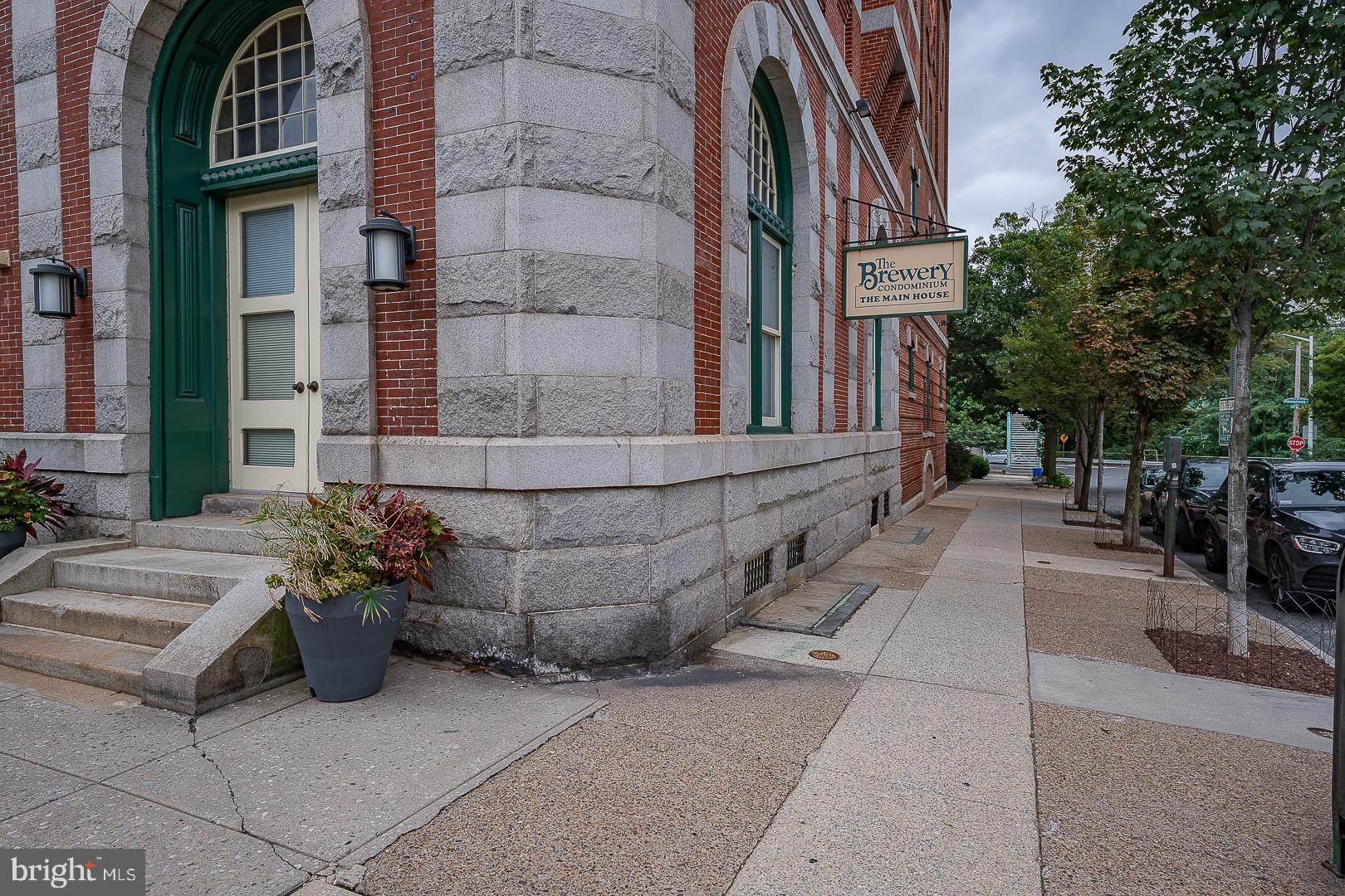 825 N 29TH STREET 00 4G