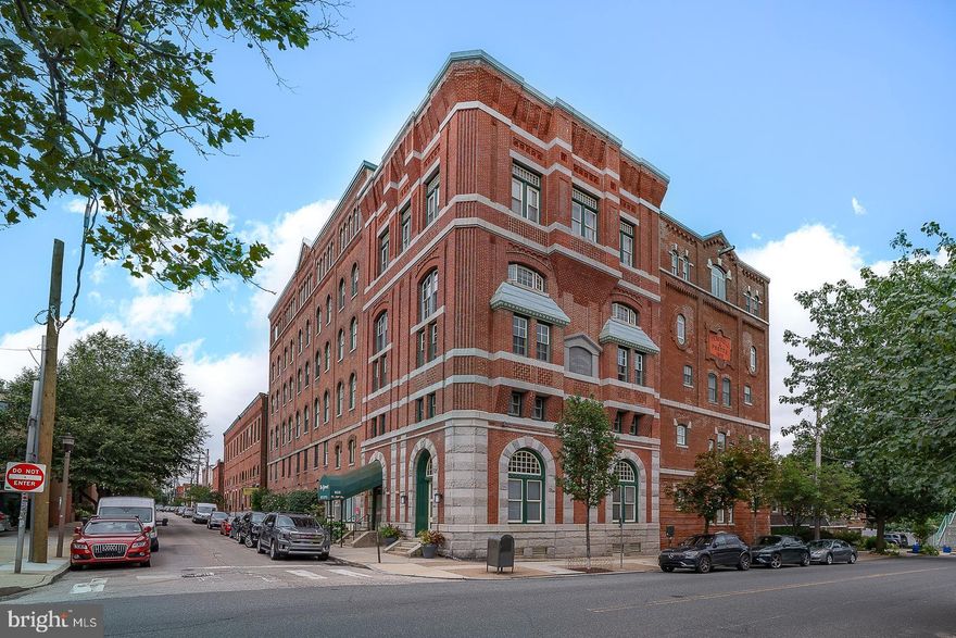 Welcome to The Brewery Condominiums.  Located in the heart of Fairmount ,minutes from the river drive
and the Benjamin Franklin Parkway.  Our community offers parking, and a new sophisticated inter com system with live feed cameras, Convenient bus lines nearby, easy access to the airport and Broad Street line.
FAIRMOUNT has many restaurants and food markets including ALDI and WHOLE FOODS,
Unit 4G at The Main House is a fully upgraded home. The sleeping area of this open concept home easily accommodates a queen size bed, a fourth wall may be added .  Bathroom was a total renovation and kitchen has custom tiled backsplash and stainless appliances. Washer and dryer in the unit.
Heating/cooling have been updated as well as hot water heater,
Custom window treatments are the finishing touch.
This home has a sound proof bedroom wall. Blond wood tone flooring thru out.
The Brewery offers gated parking and is available to you at no additional costs.

There are common outdoor spaces and a roof top deck (perfect for fireworks!)