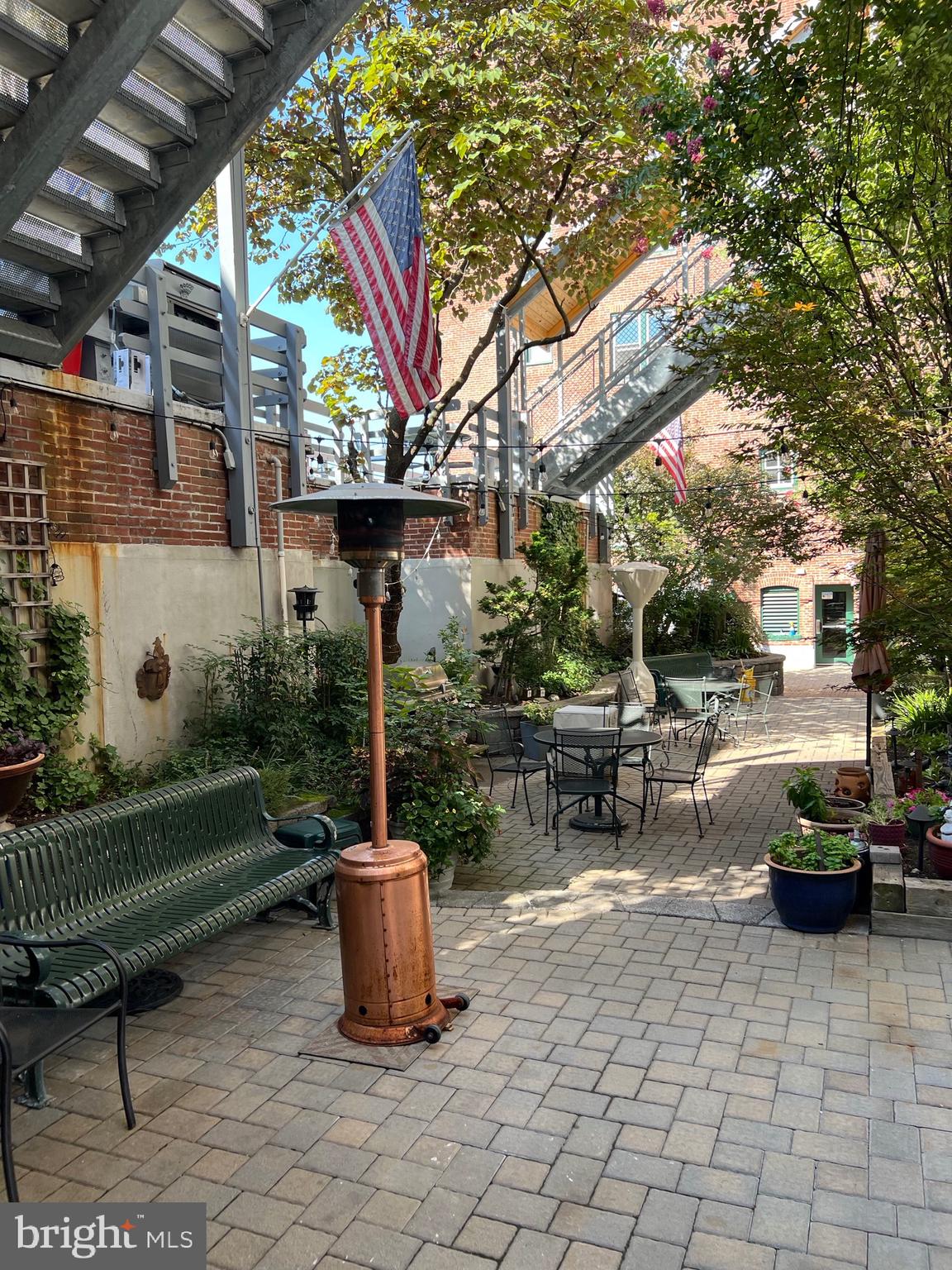 ART MUSEUM AREA - Residential