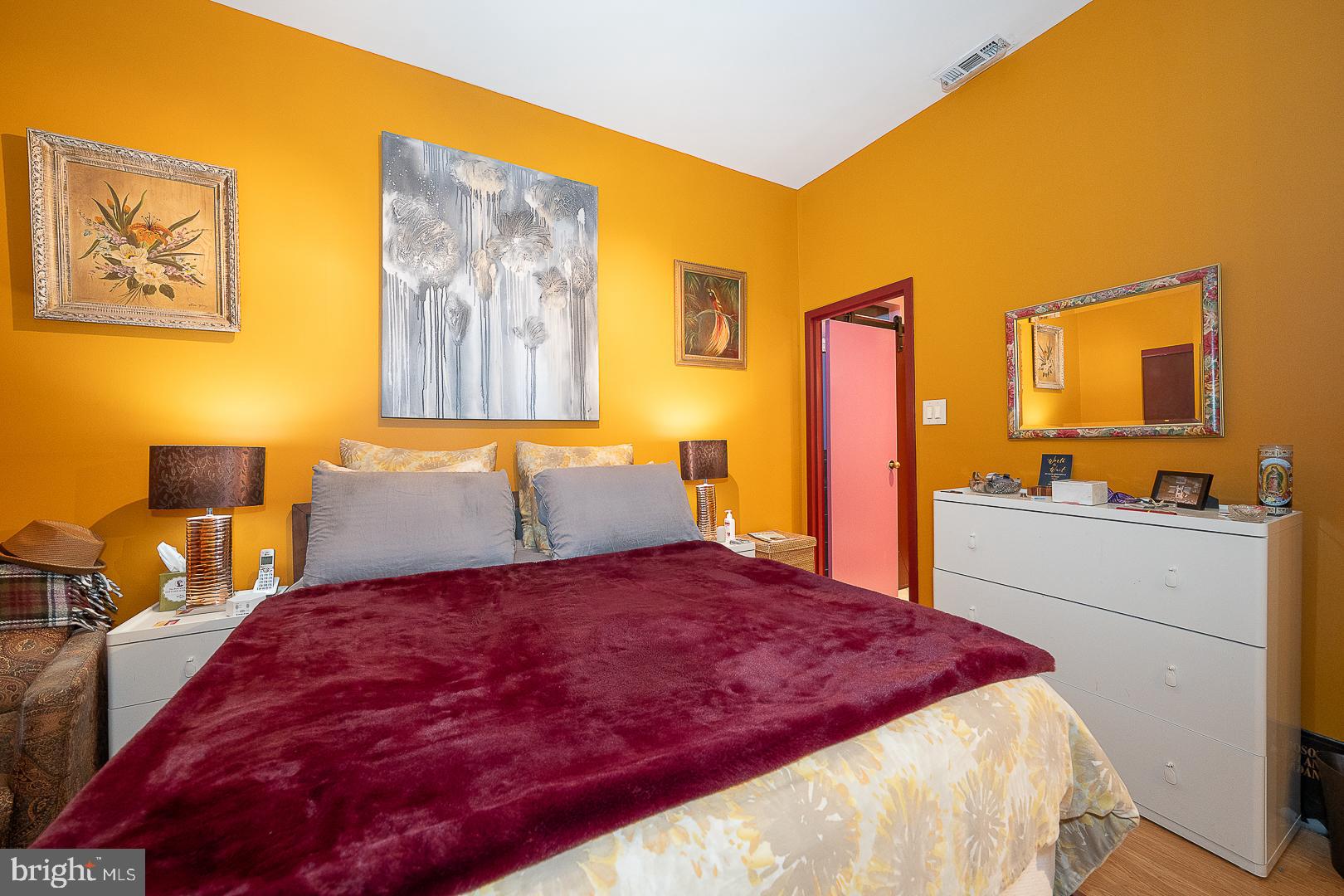 ART MUSEUM AREA - Residential