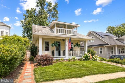 19 W WYATT AVENUE ALEXANDRIA VA 22301