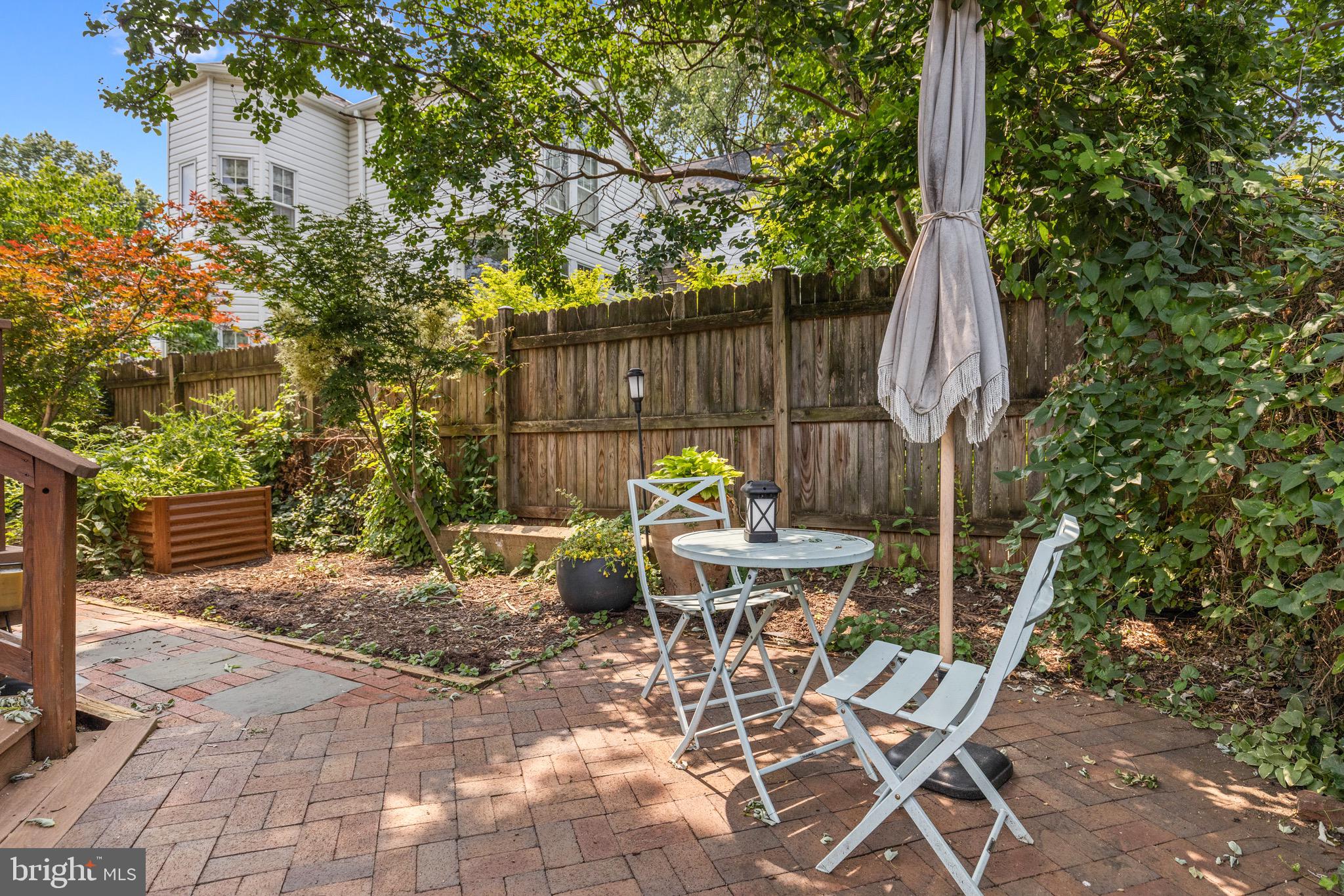 19 W WYATT AVENUE