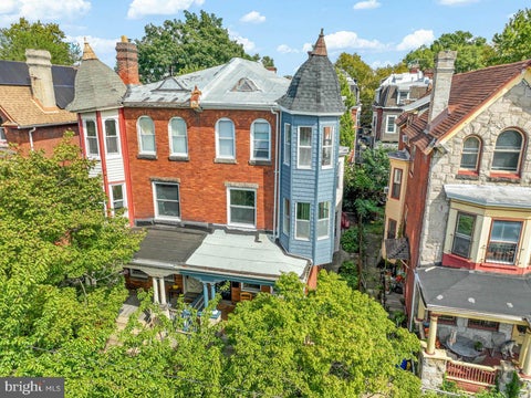 Townhouse For Sale - 923 S St Bernard Street<br/> PHILADELPHIA, PA 19143