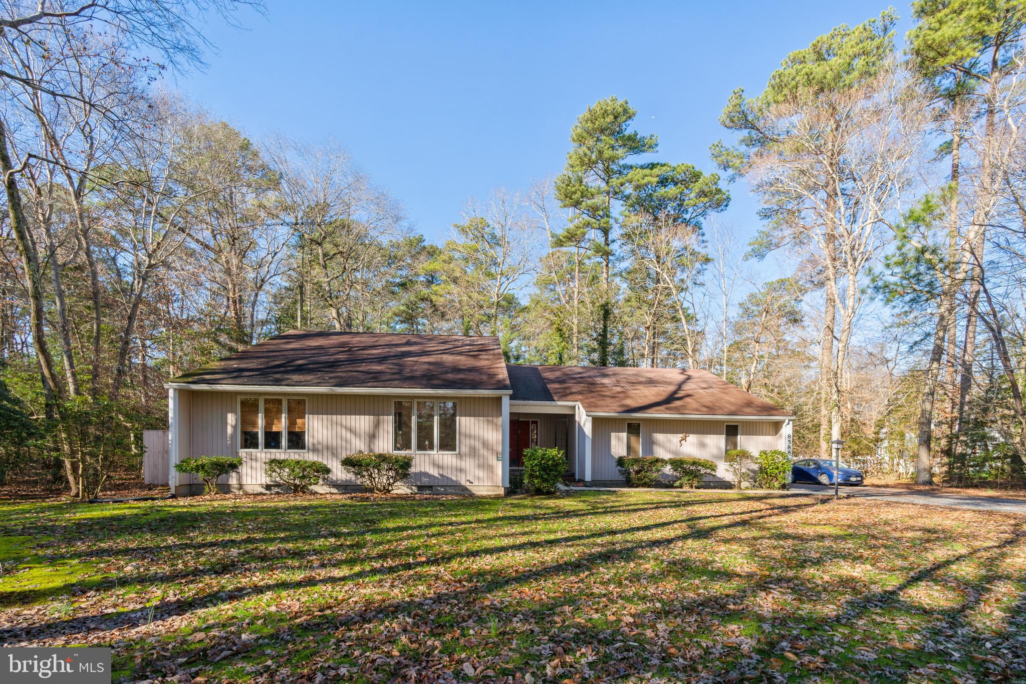 LONG BRANCH ACRE - Residential