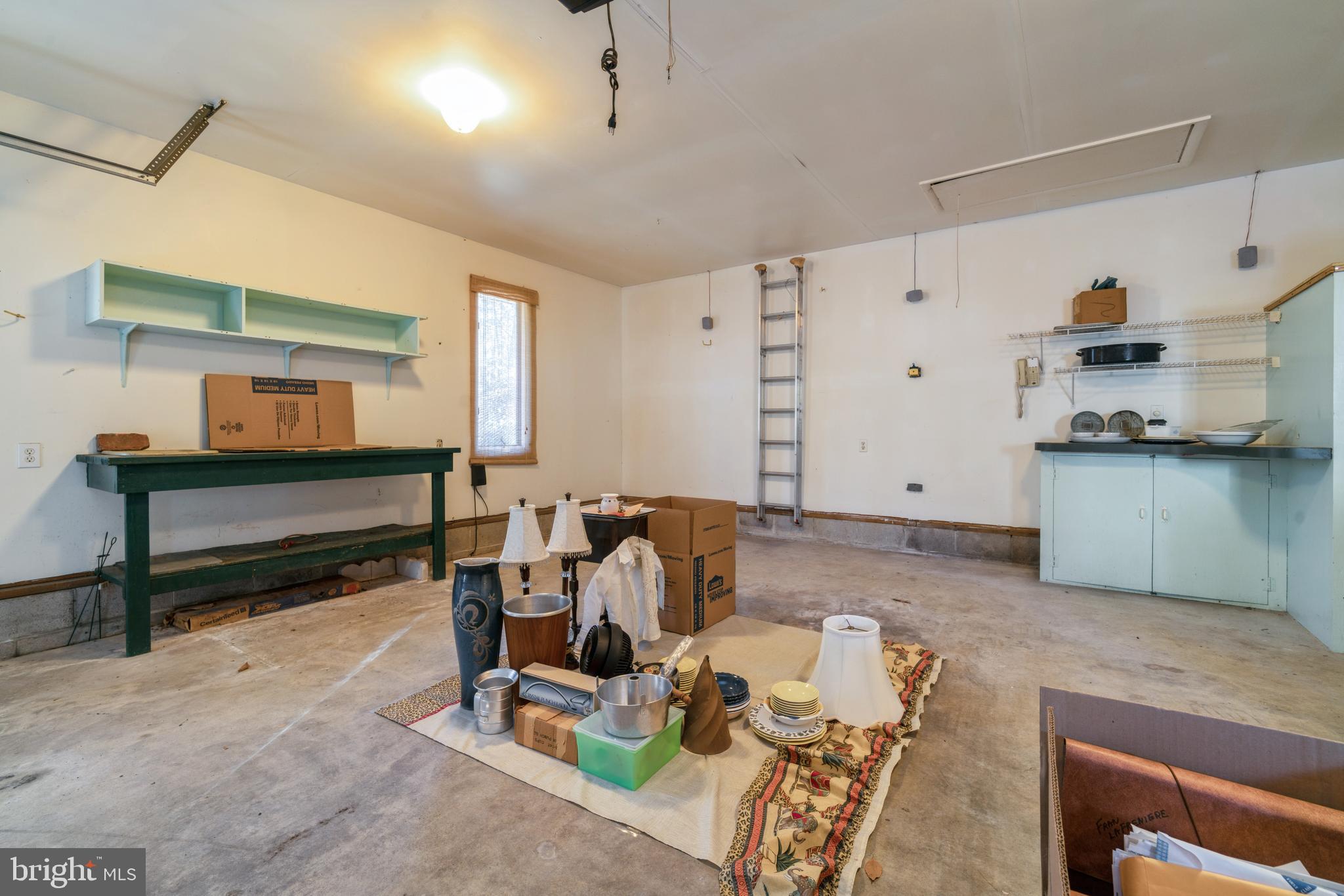 LONG BRANCH ACRE - Residential