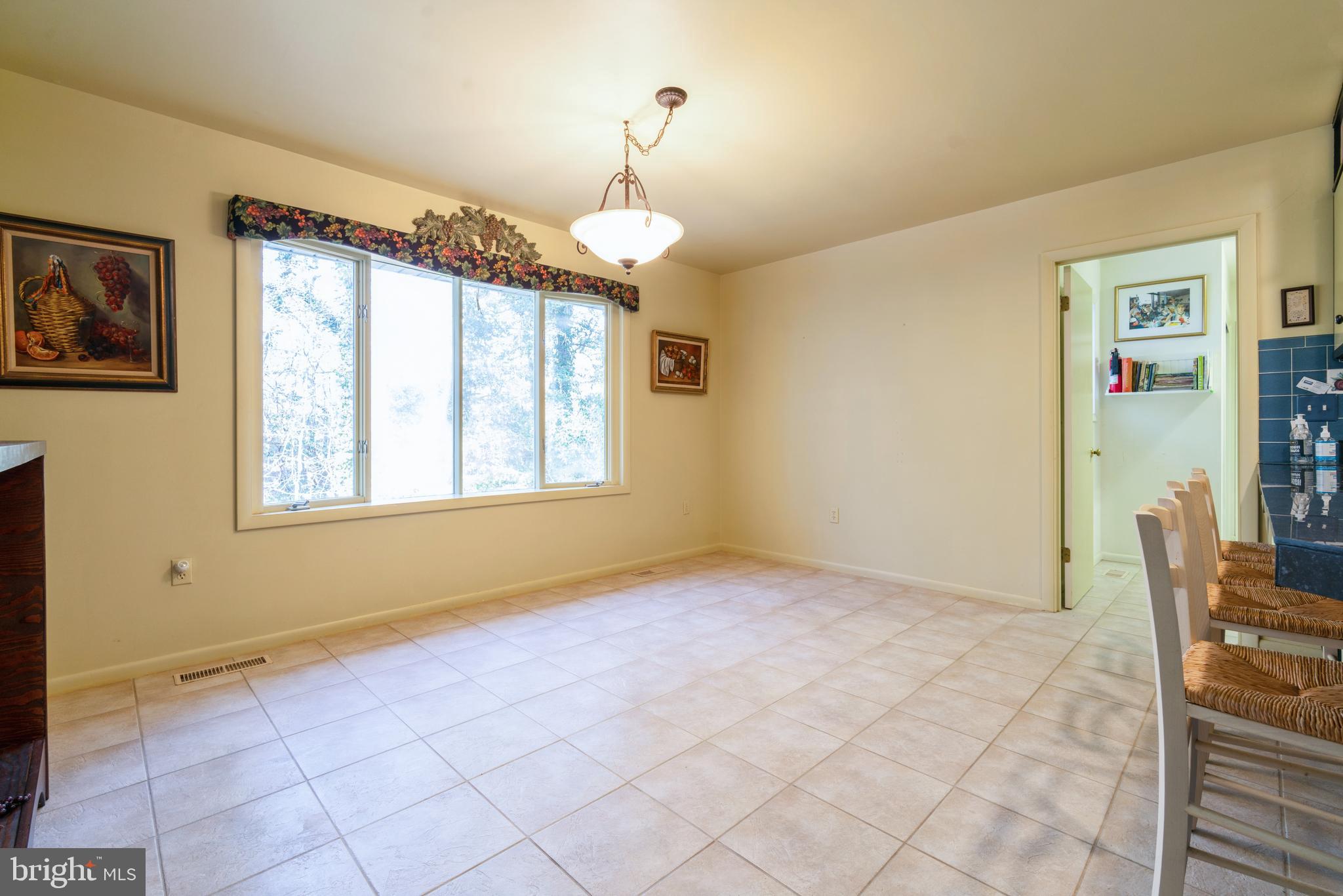 LONG BRANCH ACRE - Residential