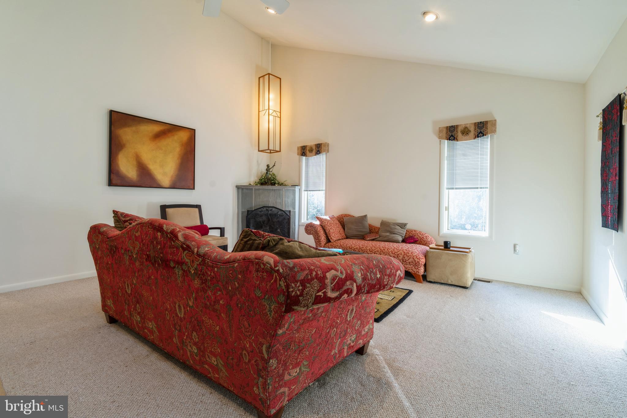 LONG BRANCH ACRE - Residential