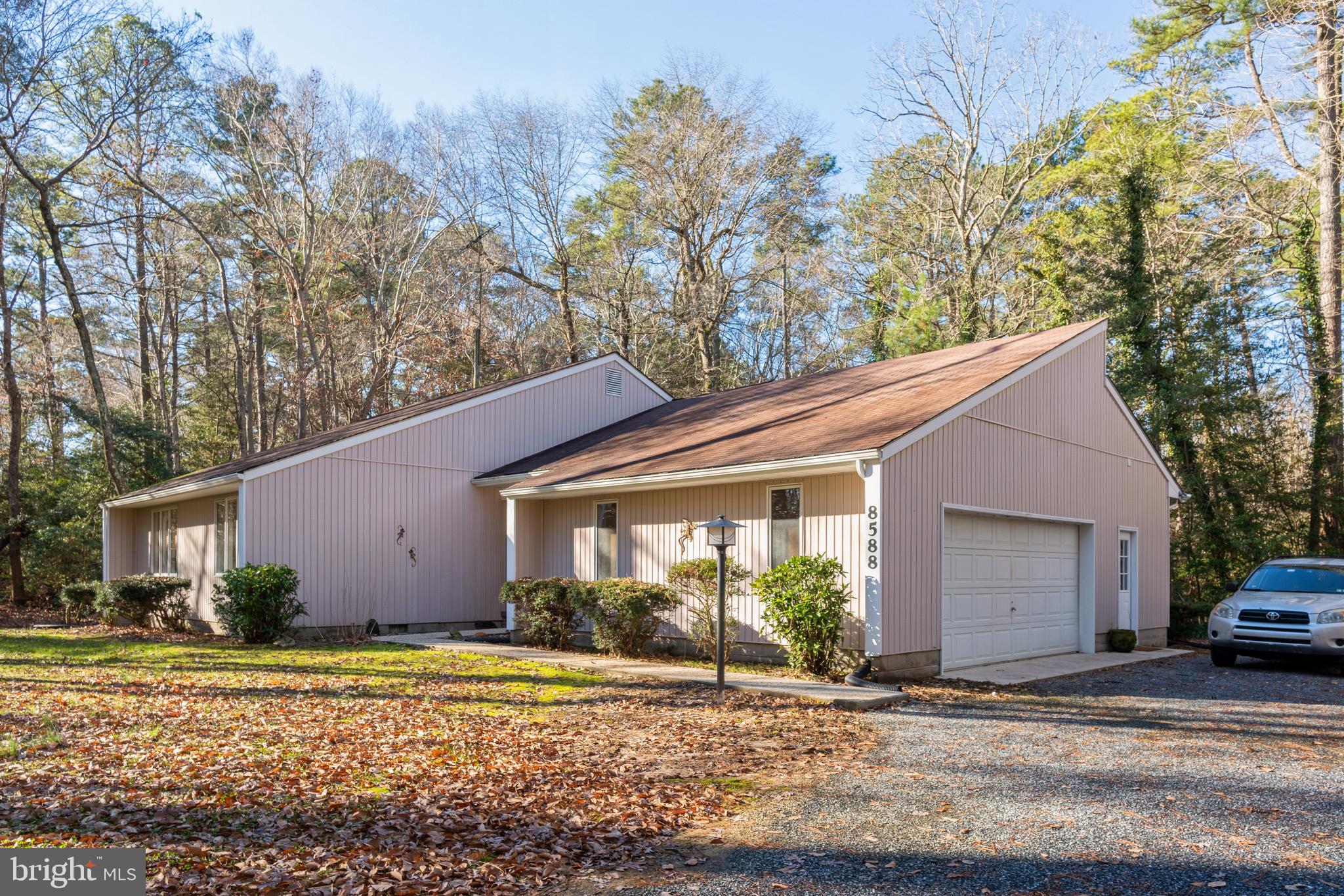 LONG BRANCH ACRE - Residential