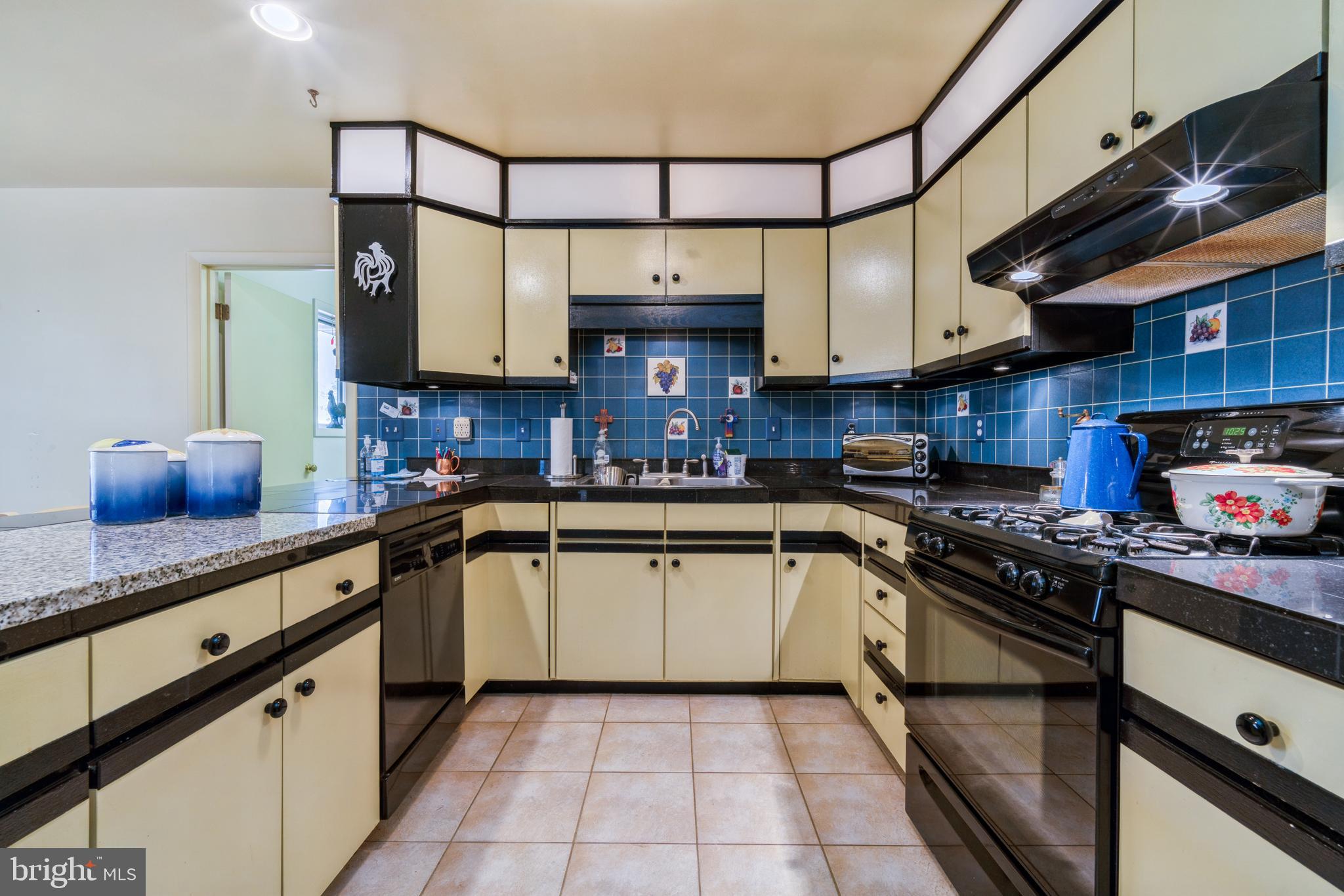 LONG BRANCH ACRE - Residential