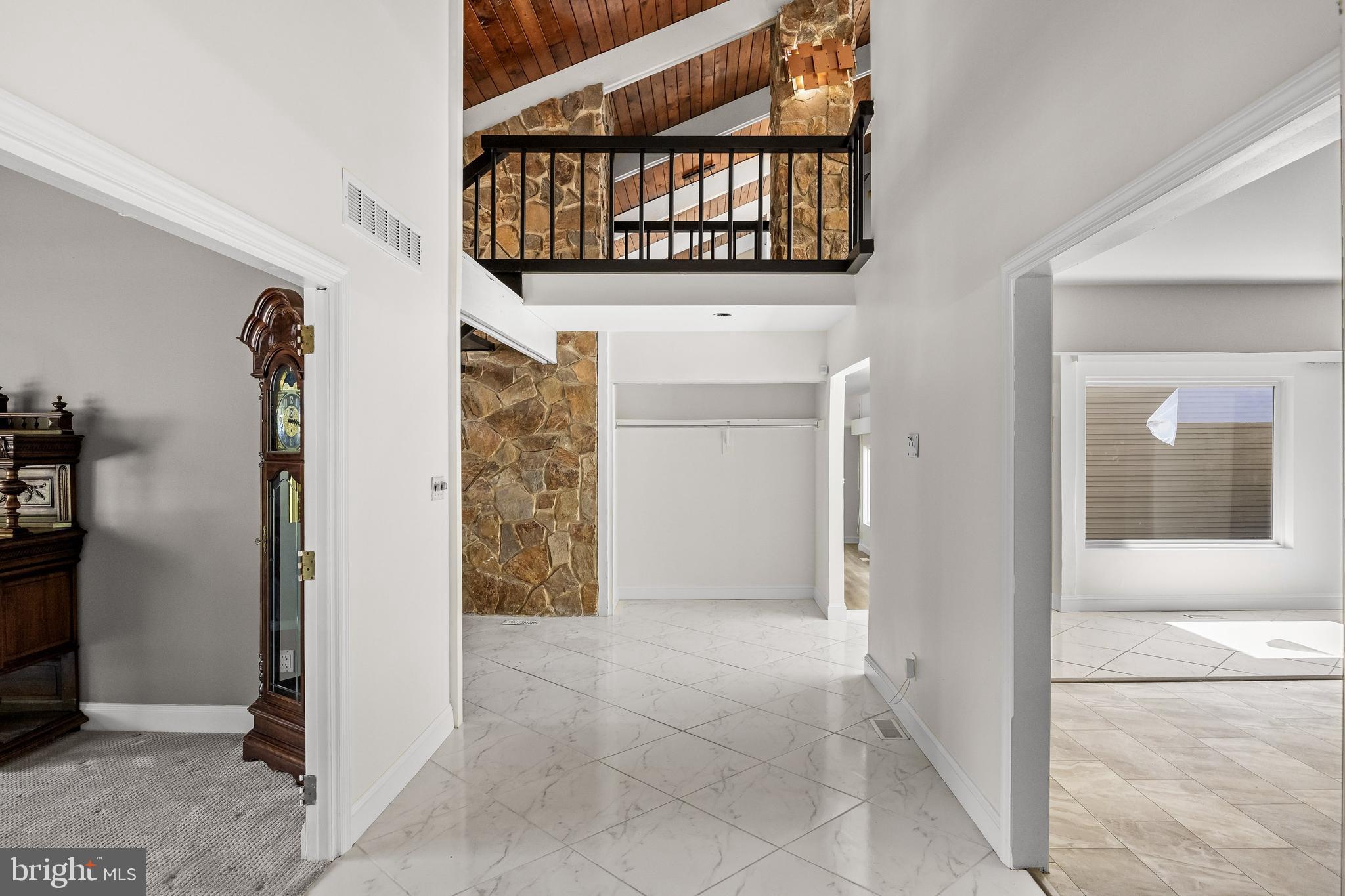 536 HEARTWOOD DRIVE