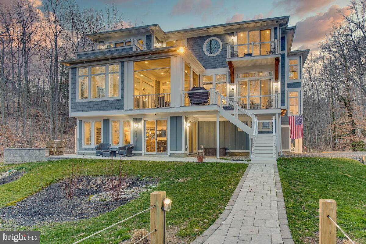 HERALD HARBOR - Residential