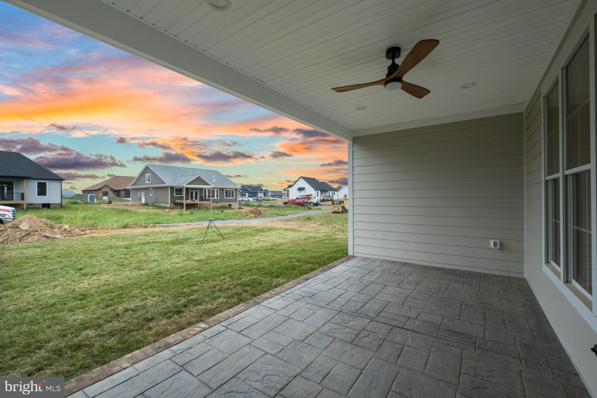 THE PONDS - Residential