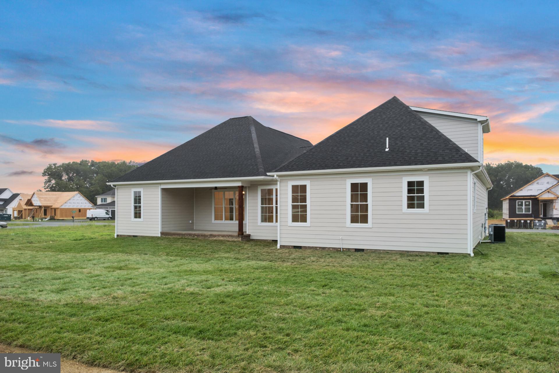 THE PONDS - Residential