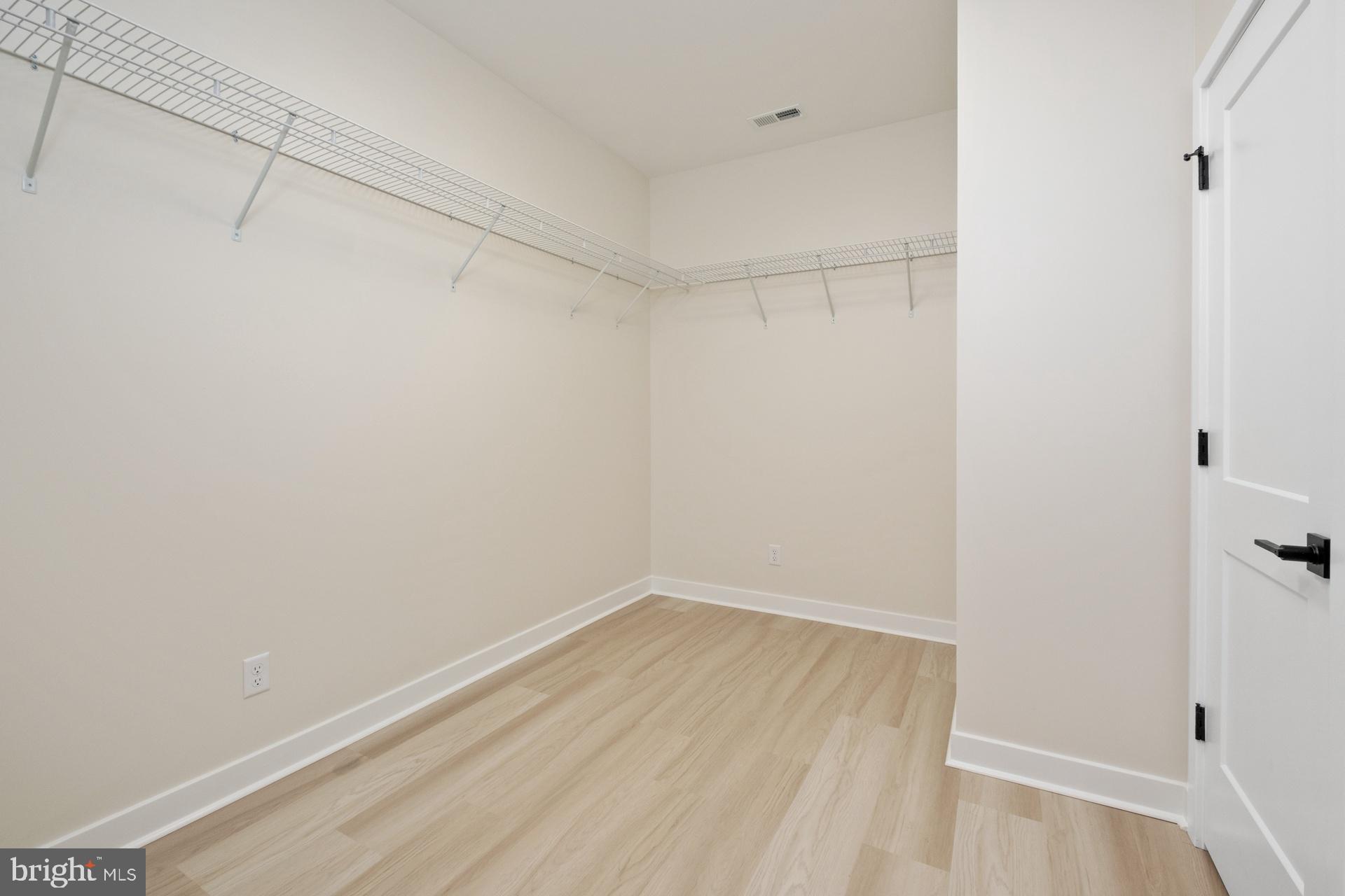 THE PONDS - Residential