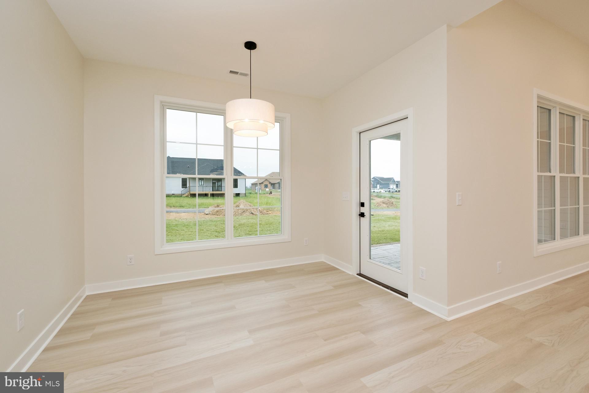 THE PONDS - Residential