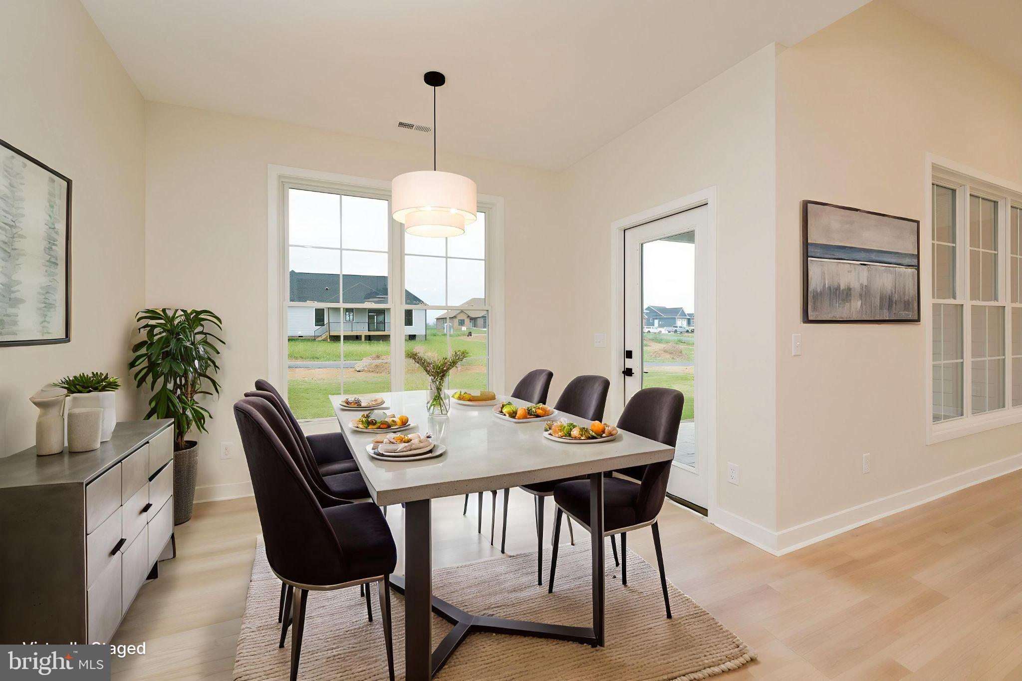 THE PONDS - Residential