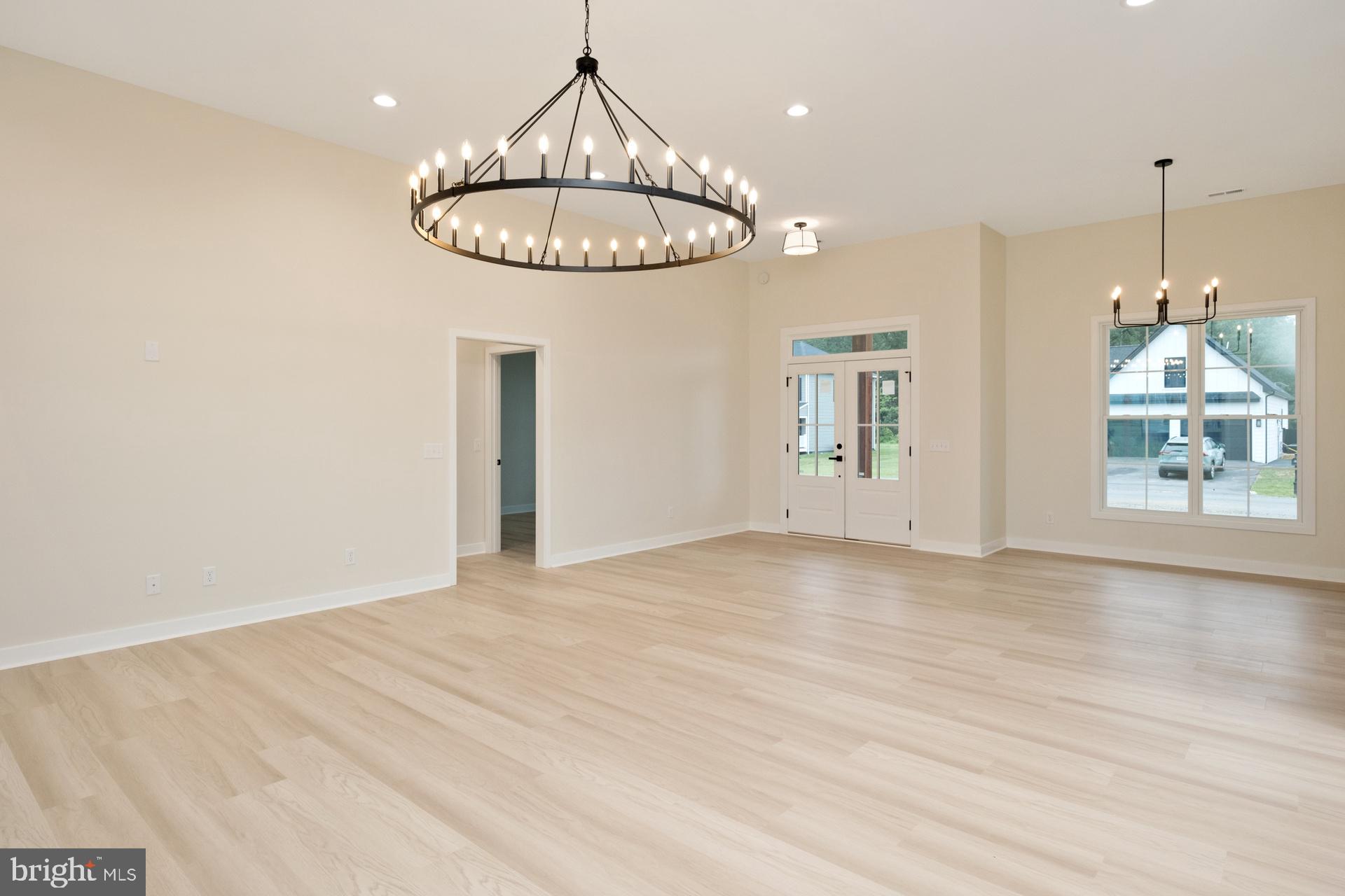 THE PONDS - Residential