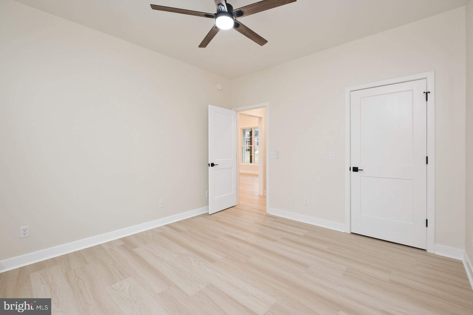 THE PONDS - Residential