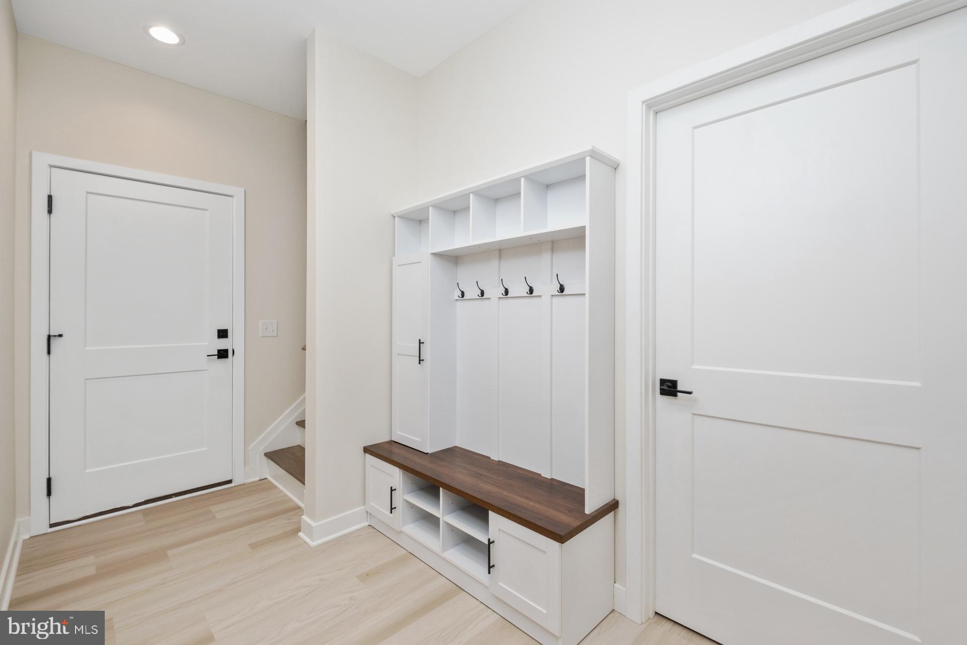 THE PONDS - Residential