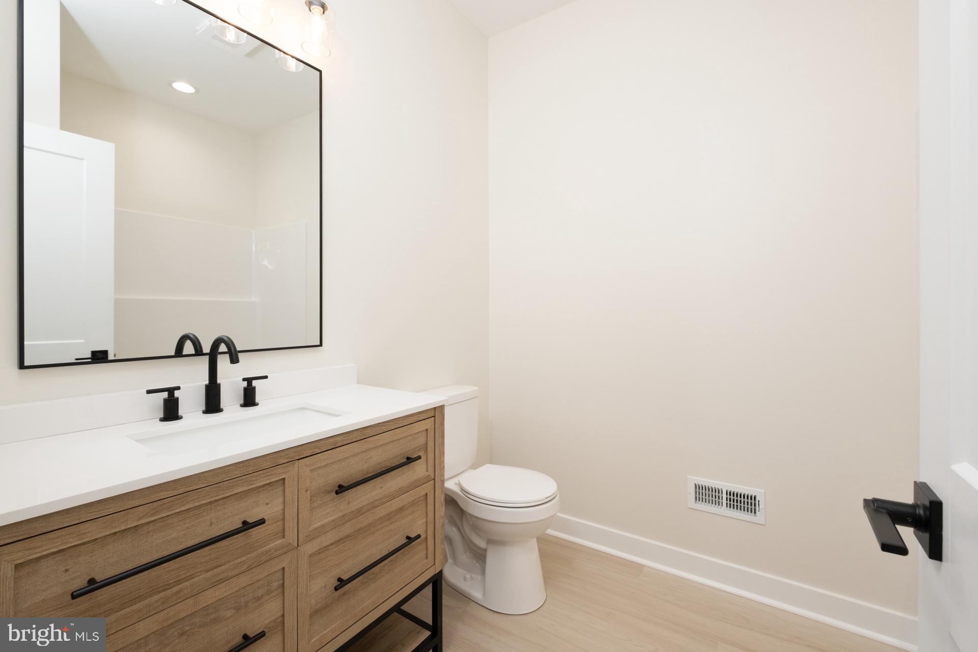 THE PONDS - Residential