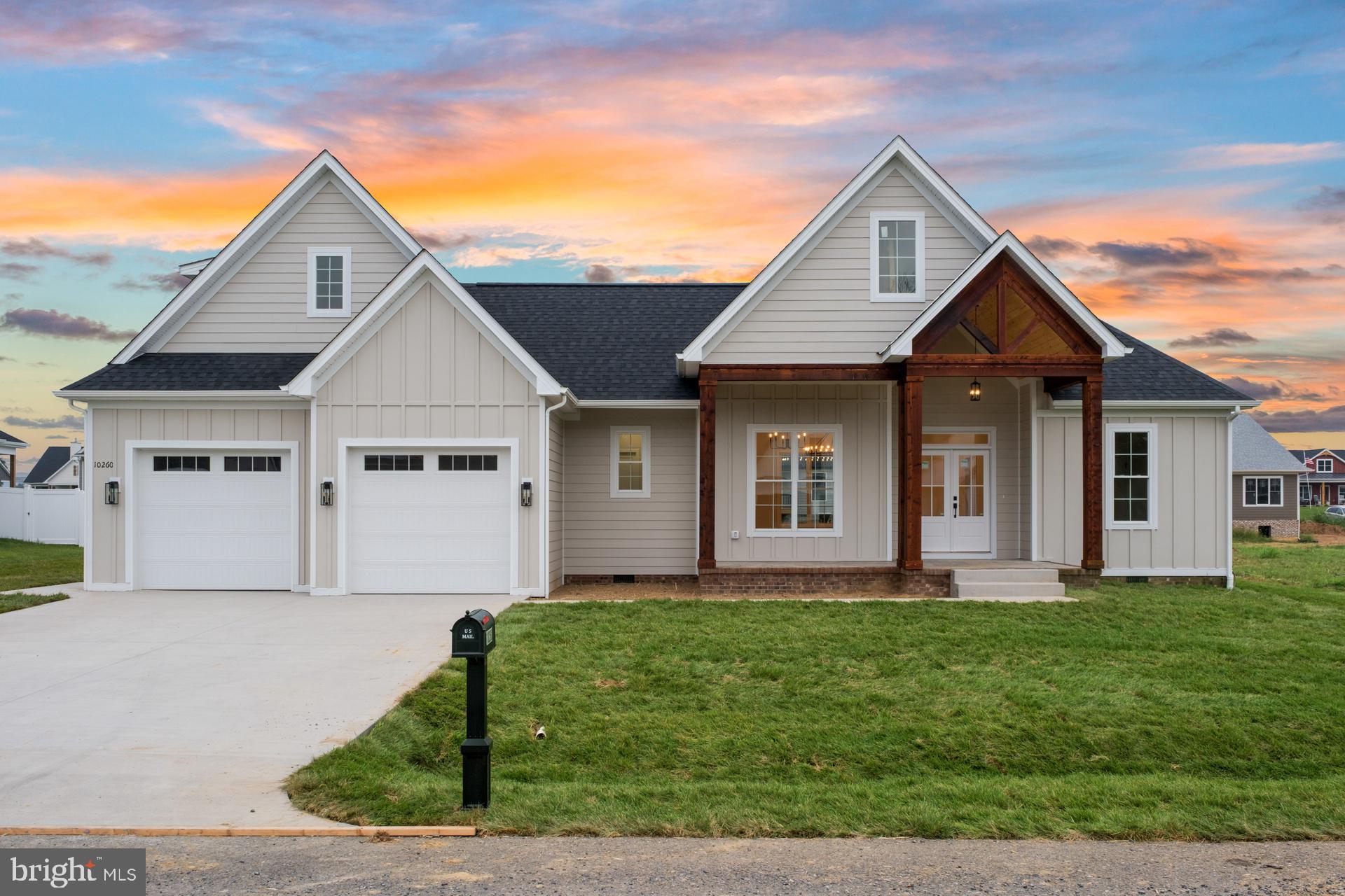 THE PONDS - Residential