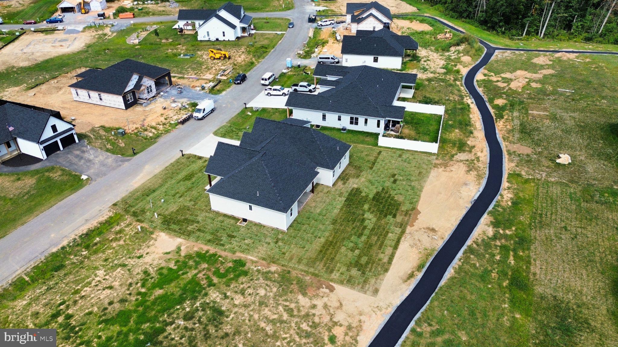 THE PONDS - Residential