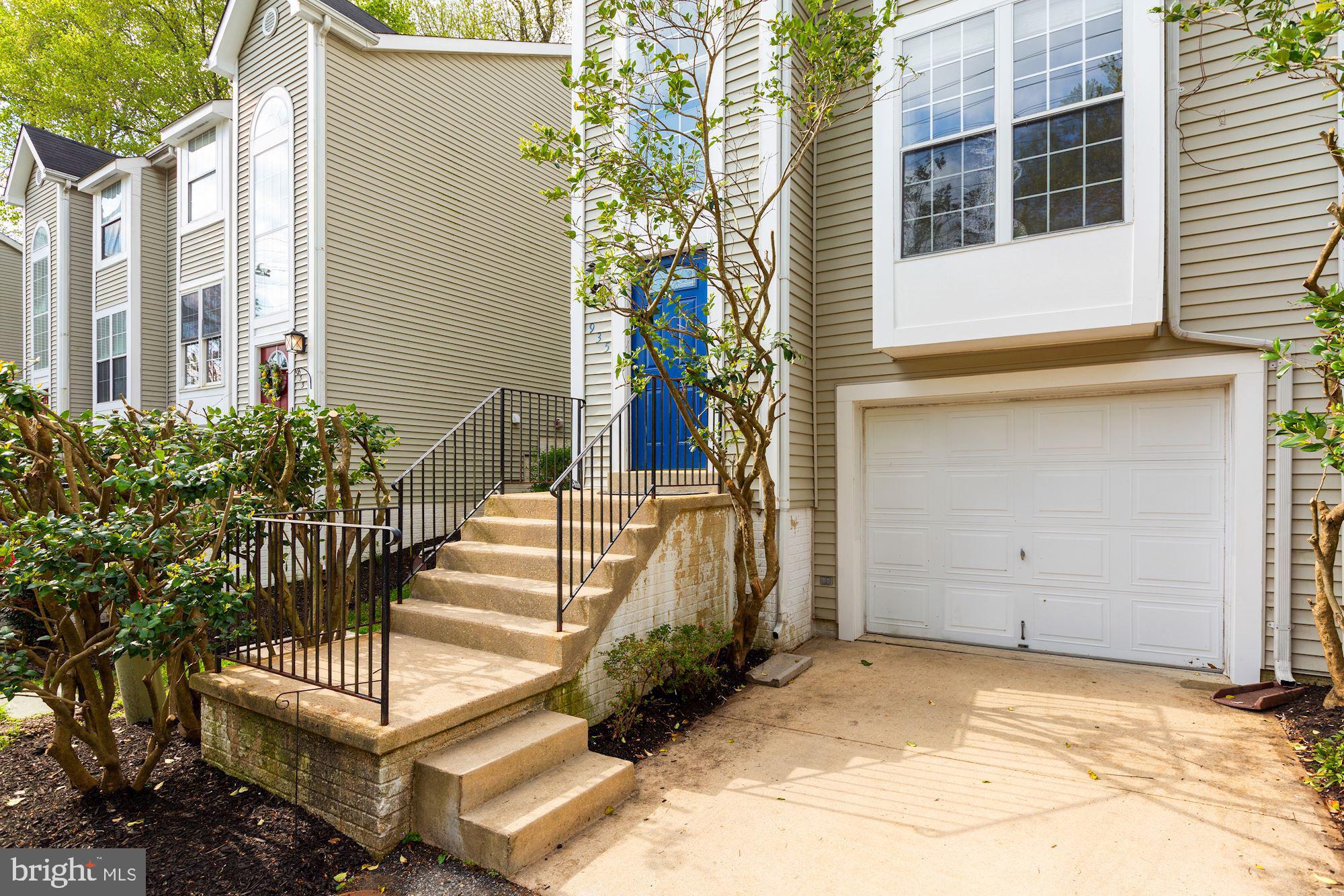 THE HILLS - Residential