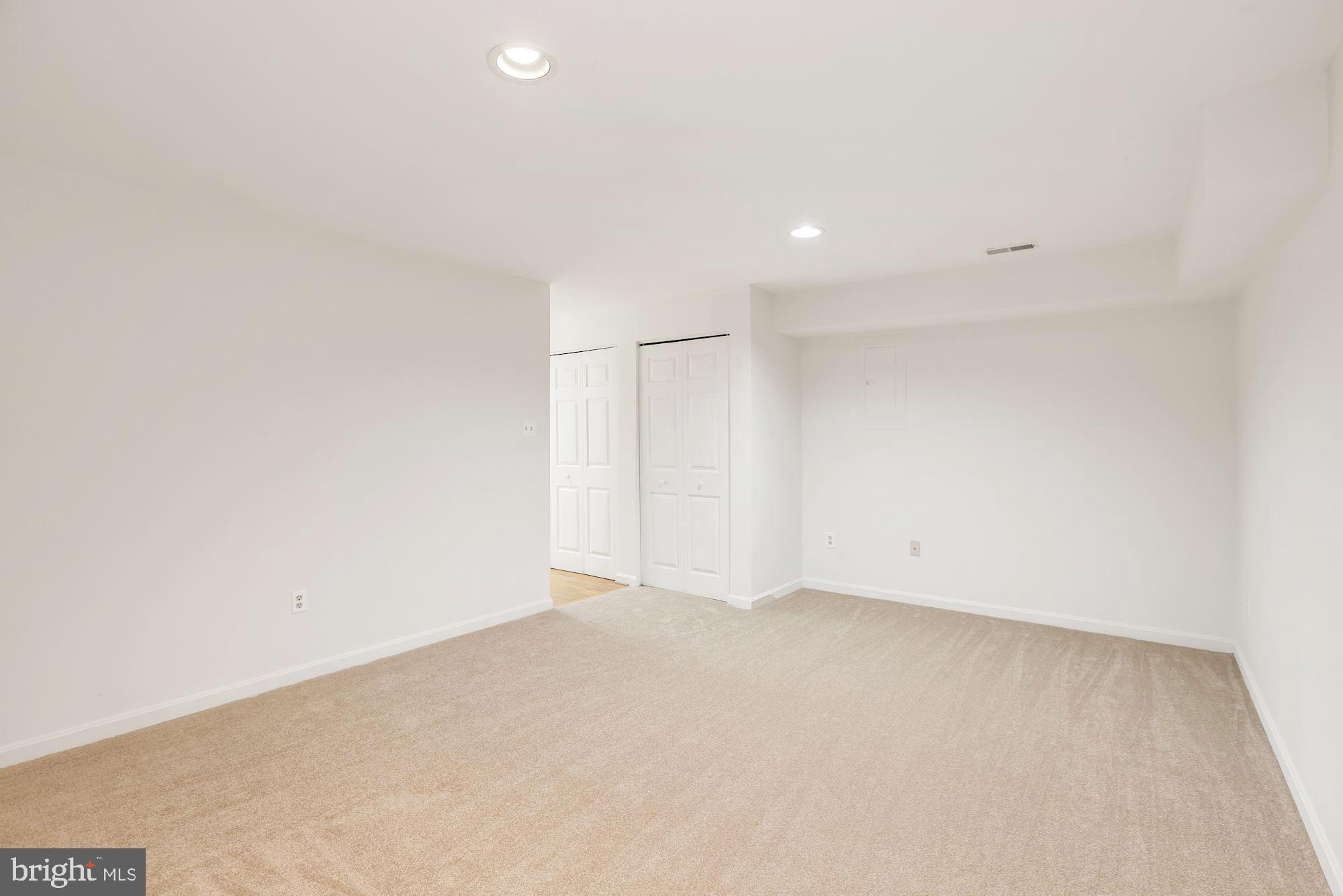 THE HILLS - Residential