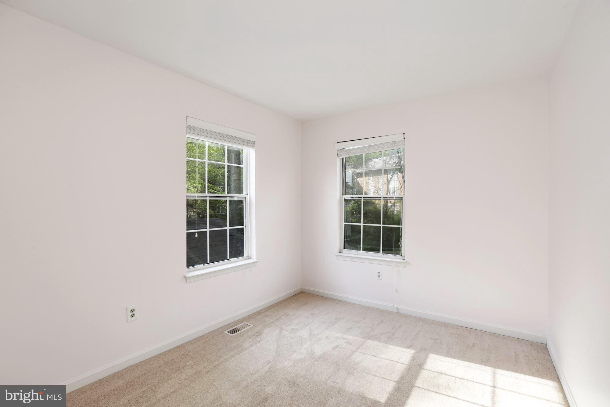 THE HILLS - Residential