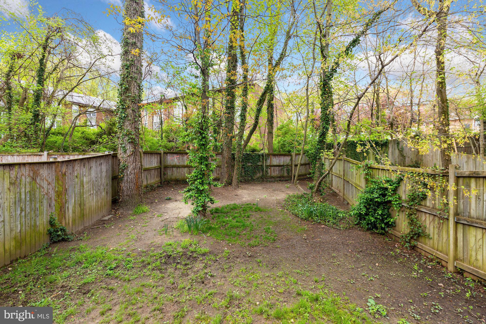 THE HILLS - Residential