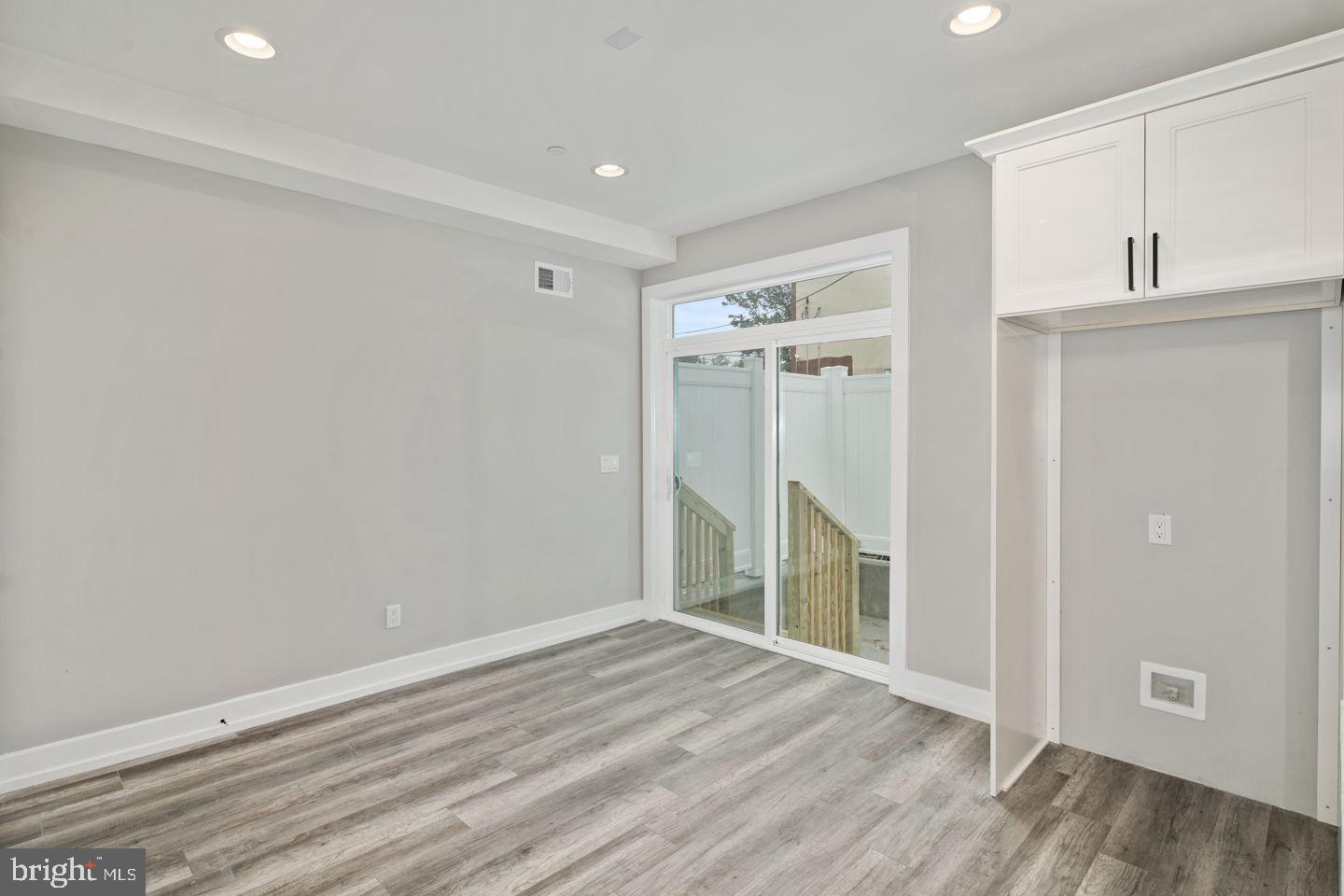 FRANCISVILLE - Residential