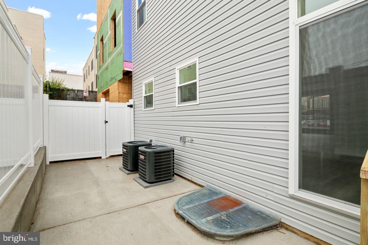 FRANCISVILLE - Residential