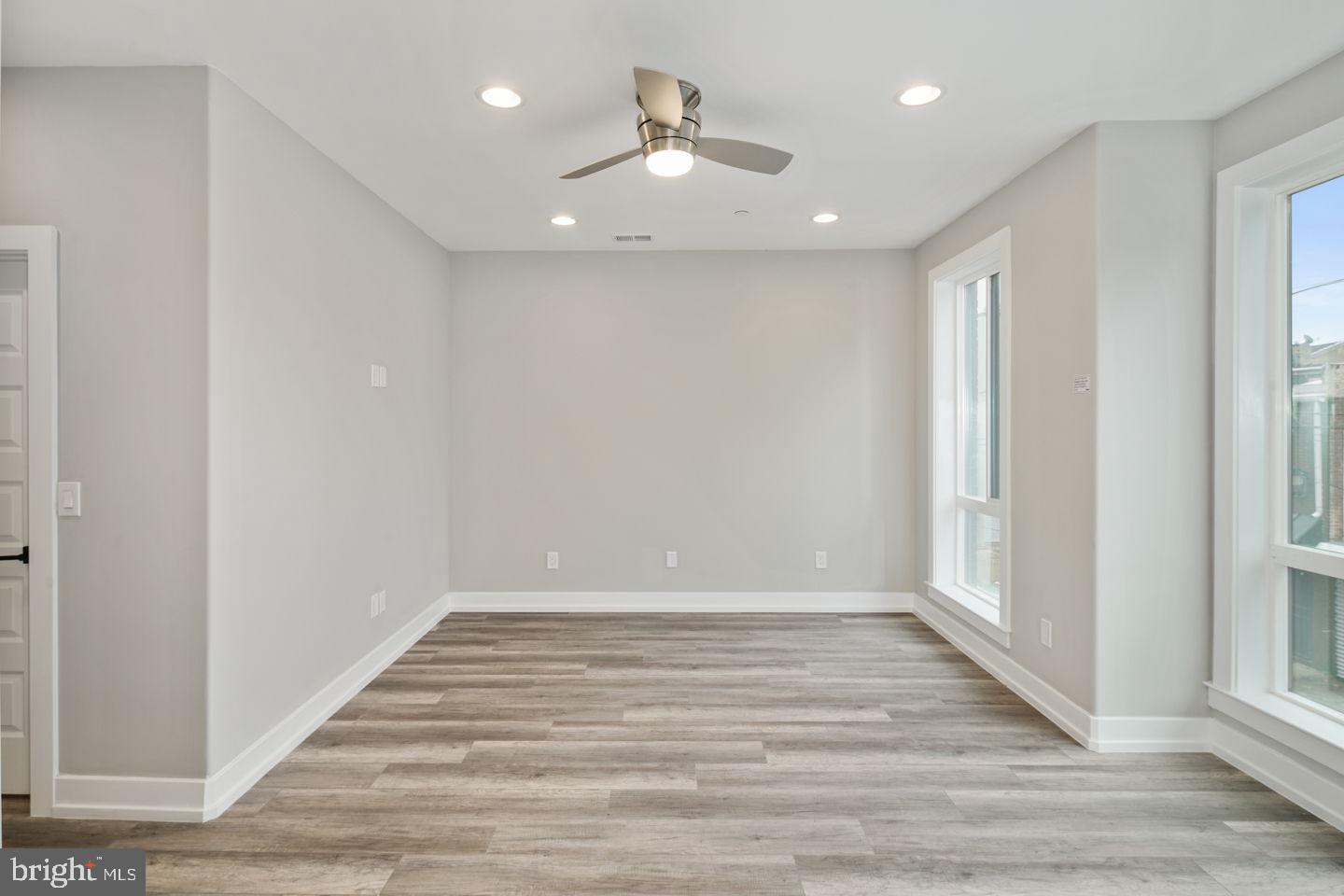 FRANCISVILLE - Residential