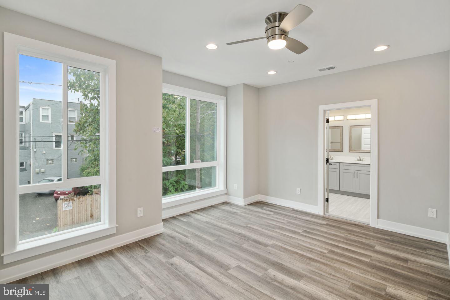 FRANCISVILLE - Residential