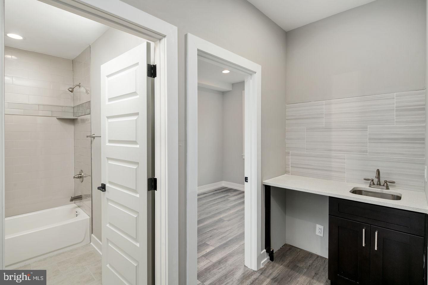 FRANCISVILLE - Residential